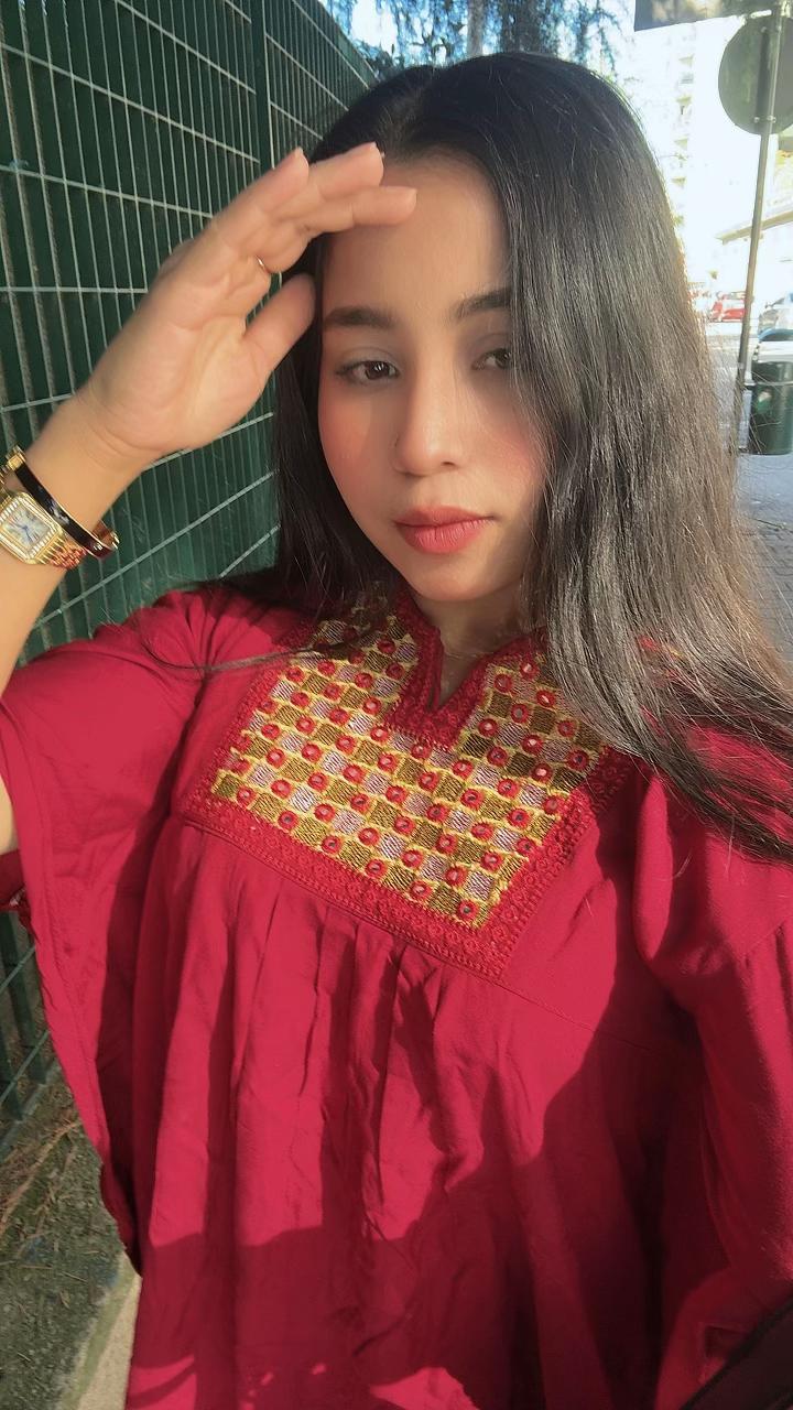 @Eyana Khan