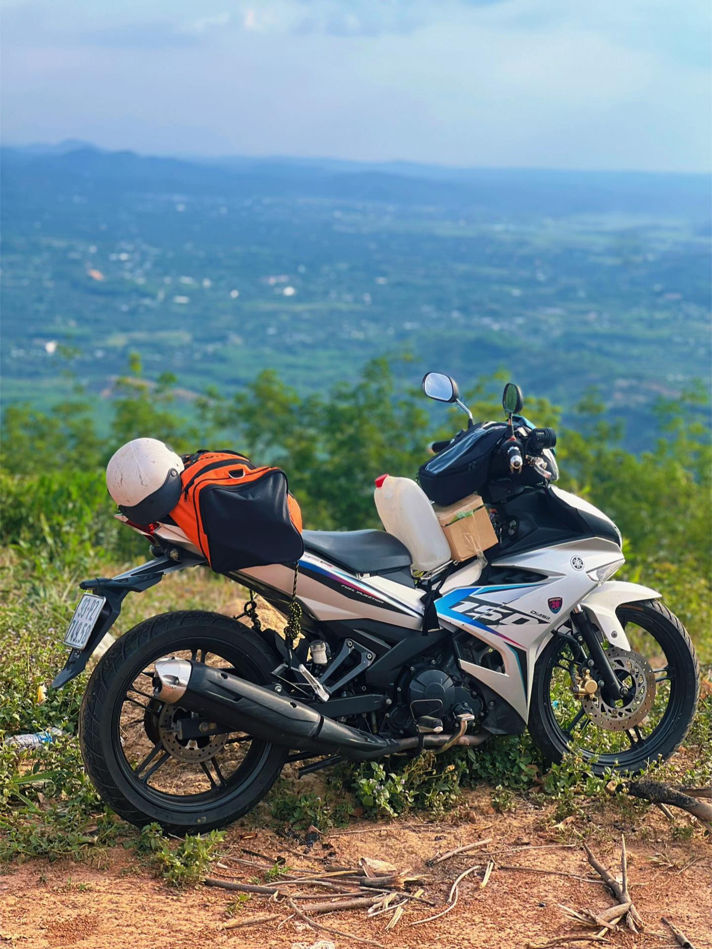 @Út thích đi tuorr