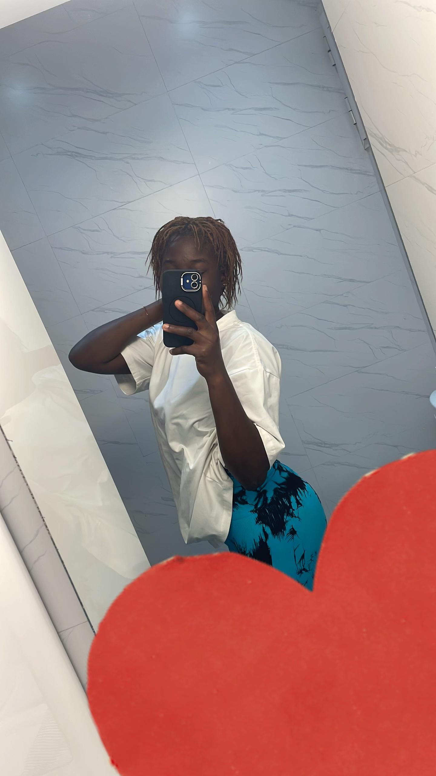 @💋MISS 💍ESTELLA🥰
