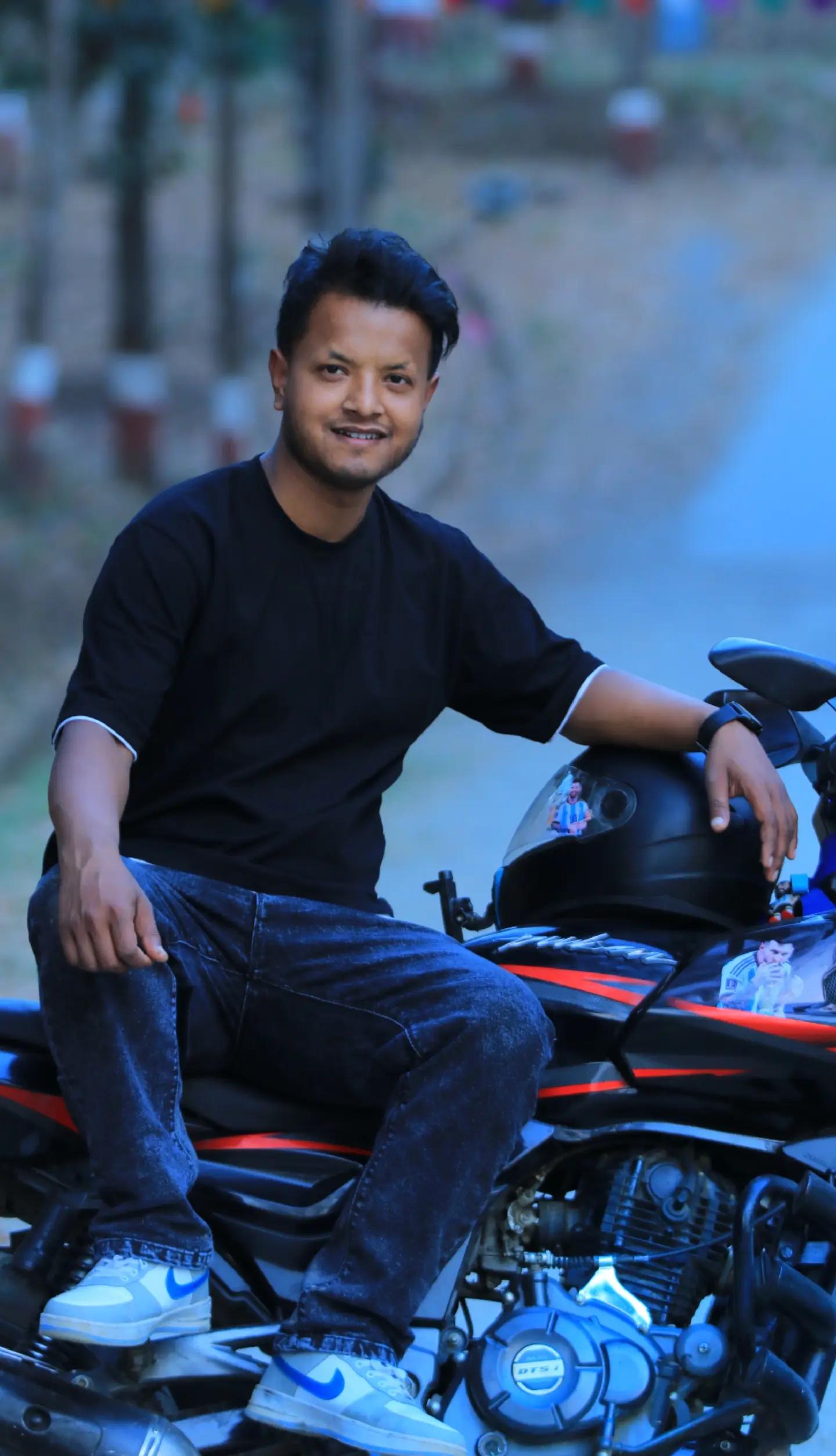 @Roshan Ghimire