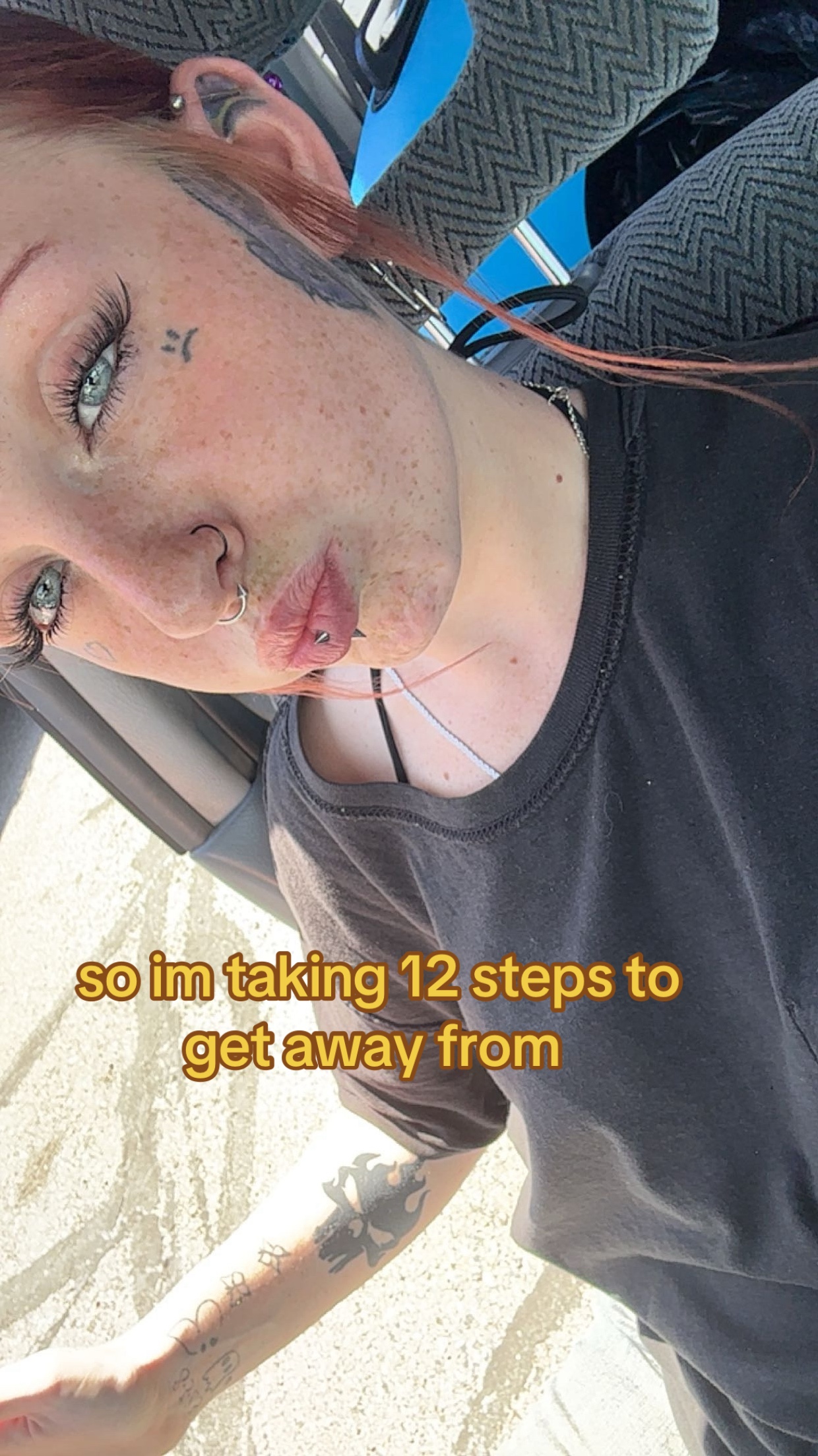 @️