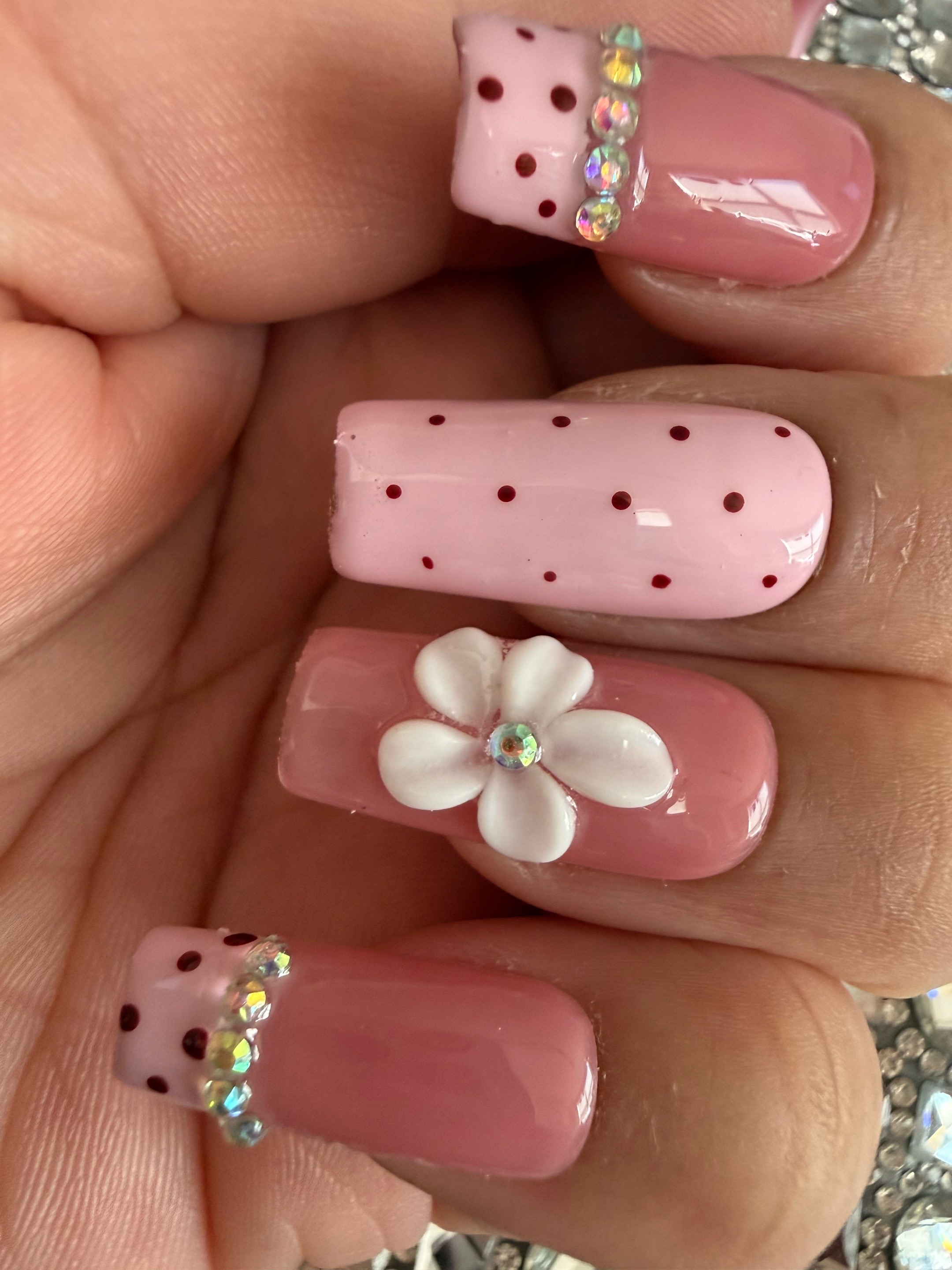 @Pretty Girls, Plants & Glam