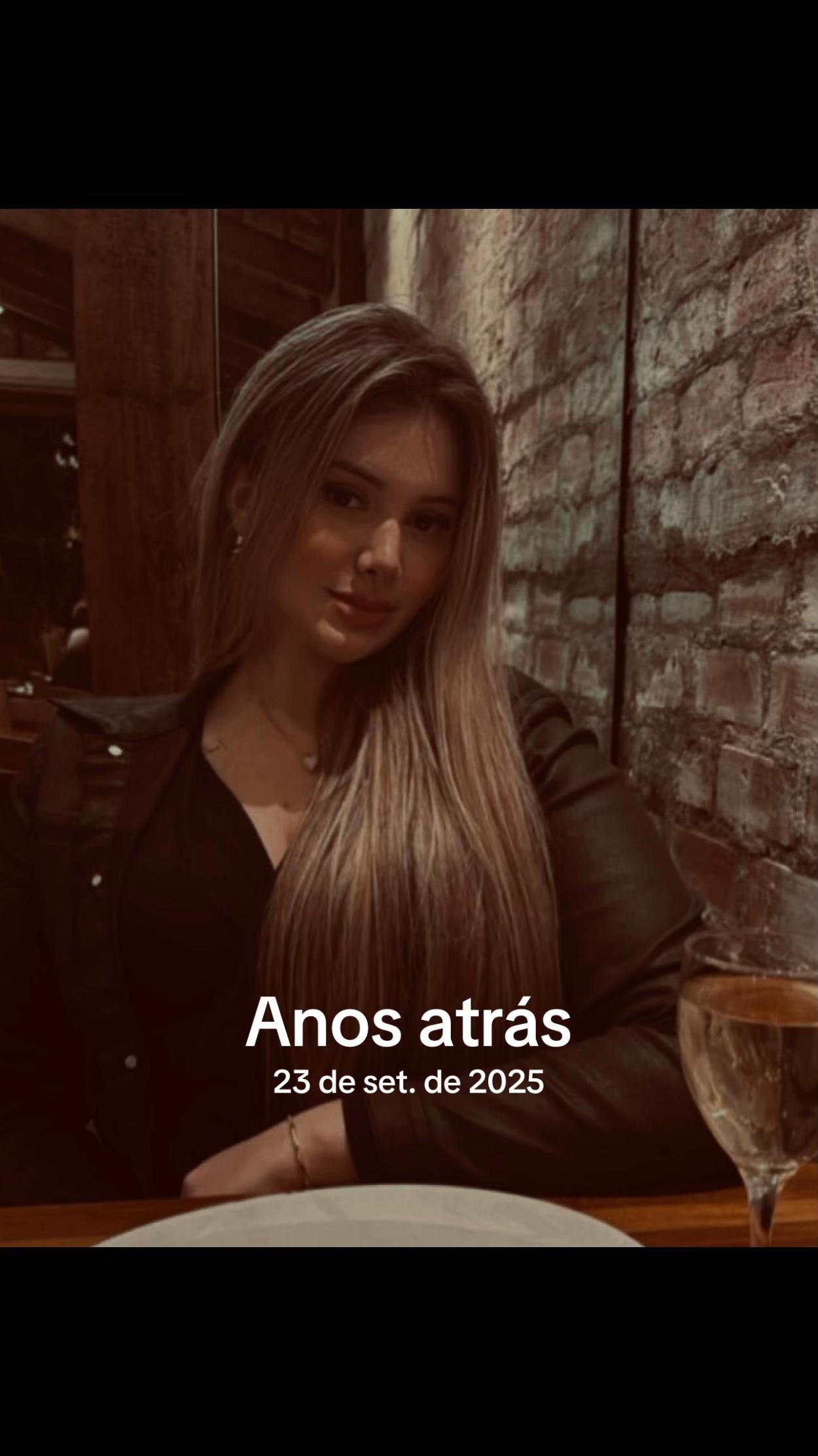 @Ana Caroline F&aacute;vero
