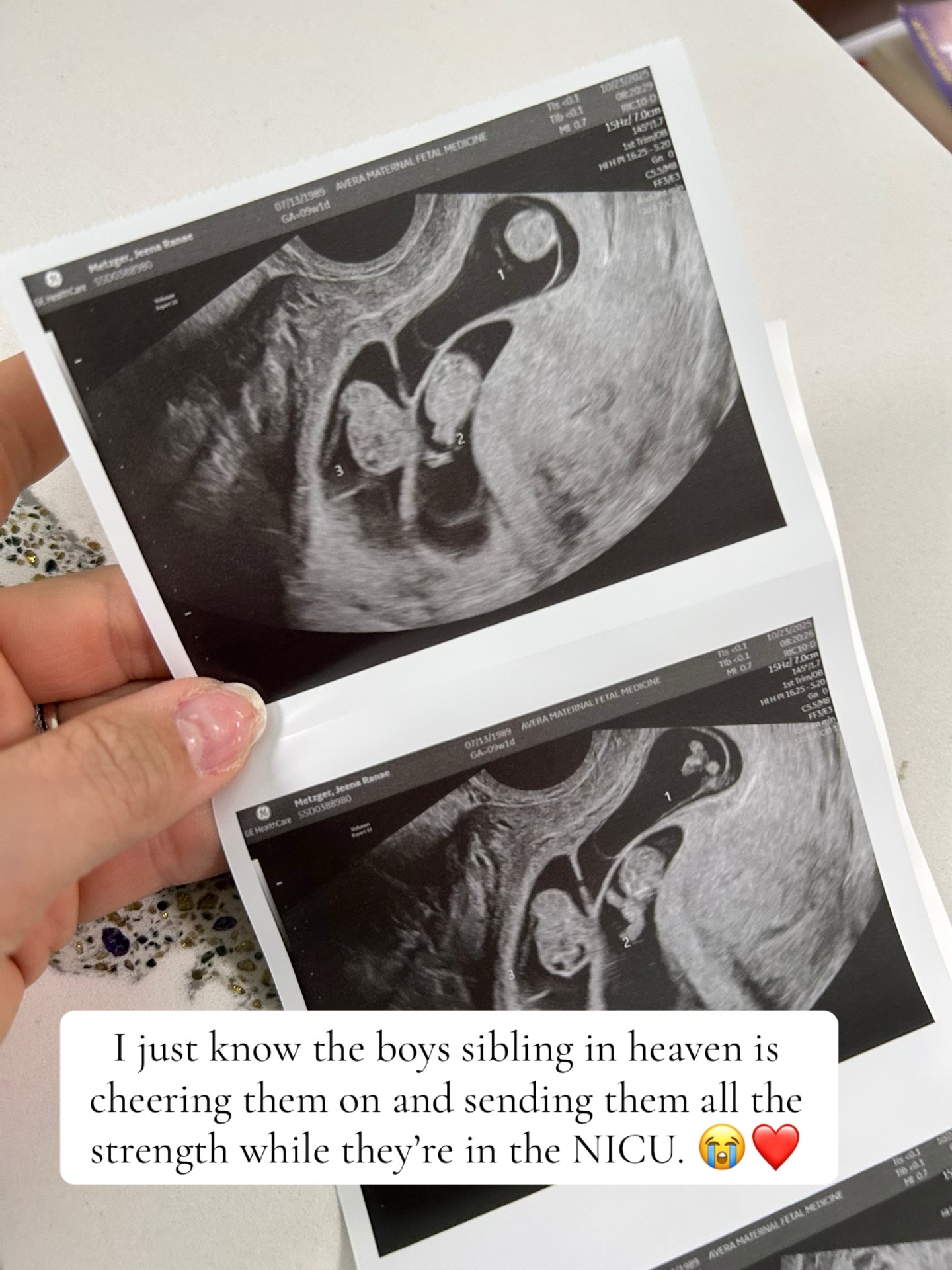 @Jeena |Twin Mom + Photographer