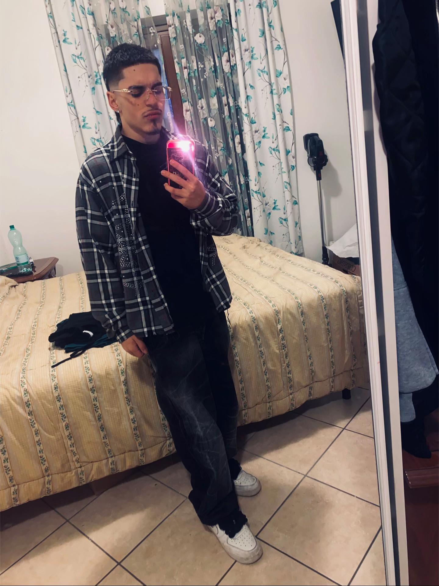 @_angelo_00