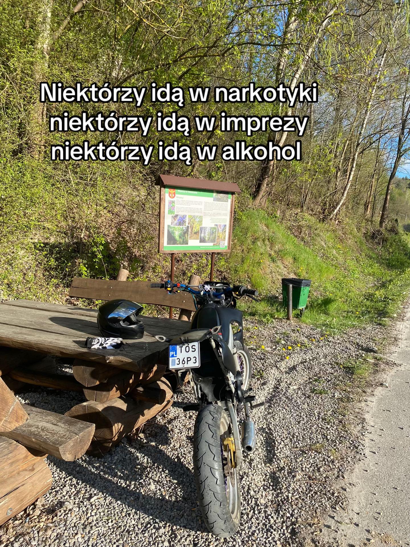 @dawidekk_._