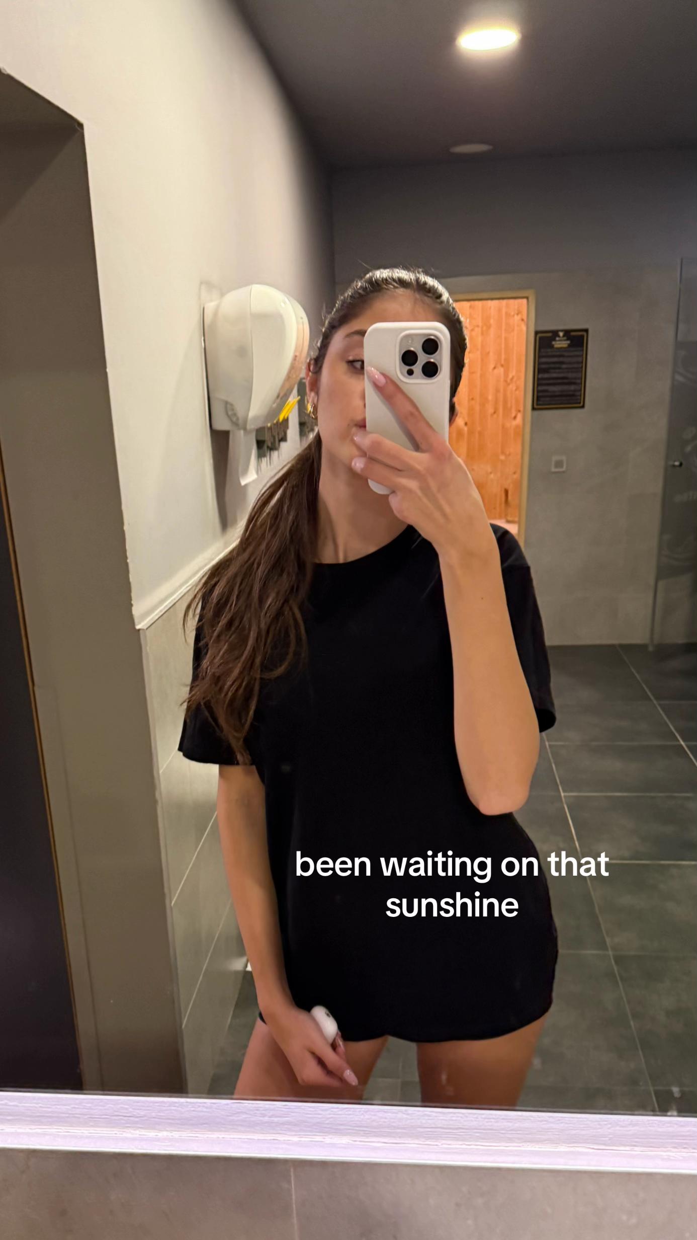 @user9371477253