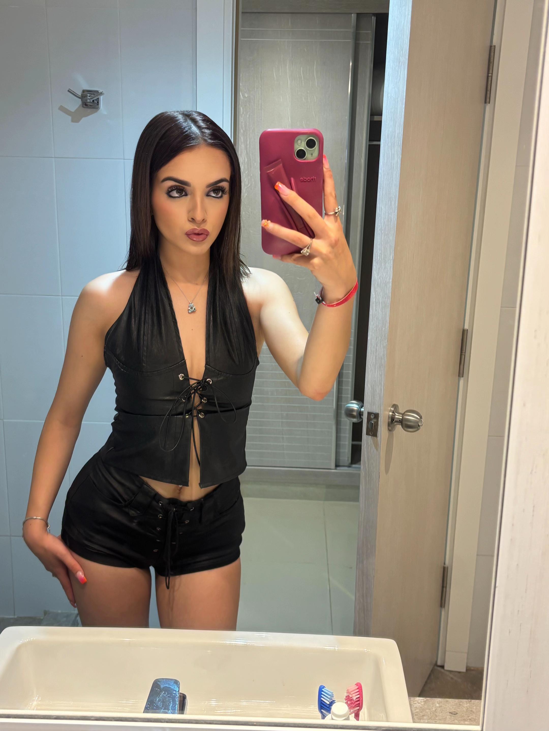 @BETHANY • MEGAN ๐๐ค