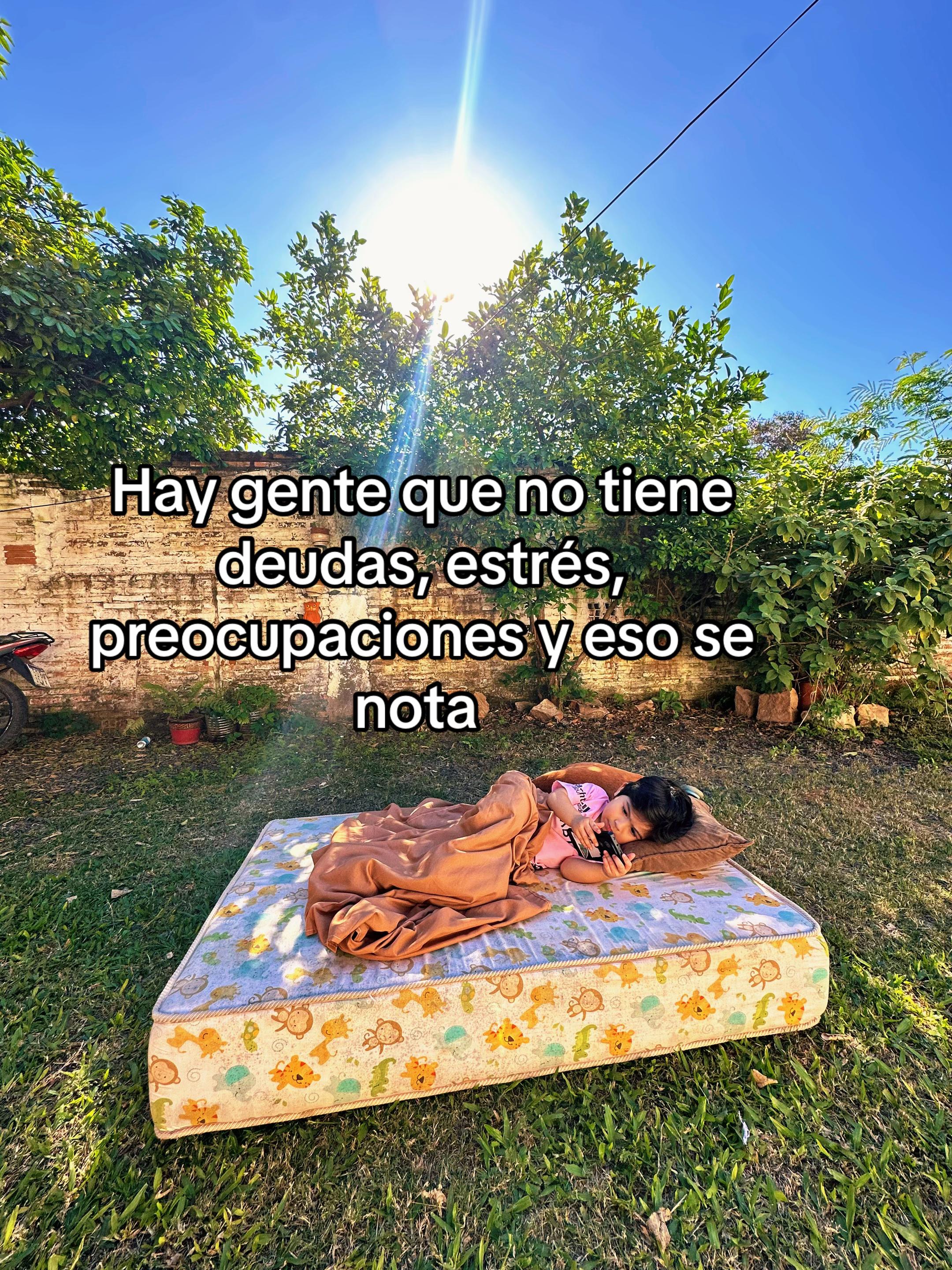 @Pao Alhelí
