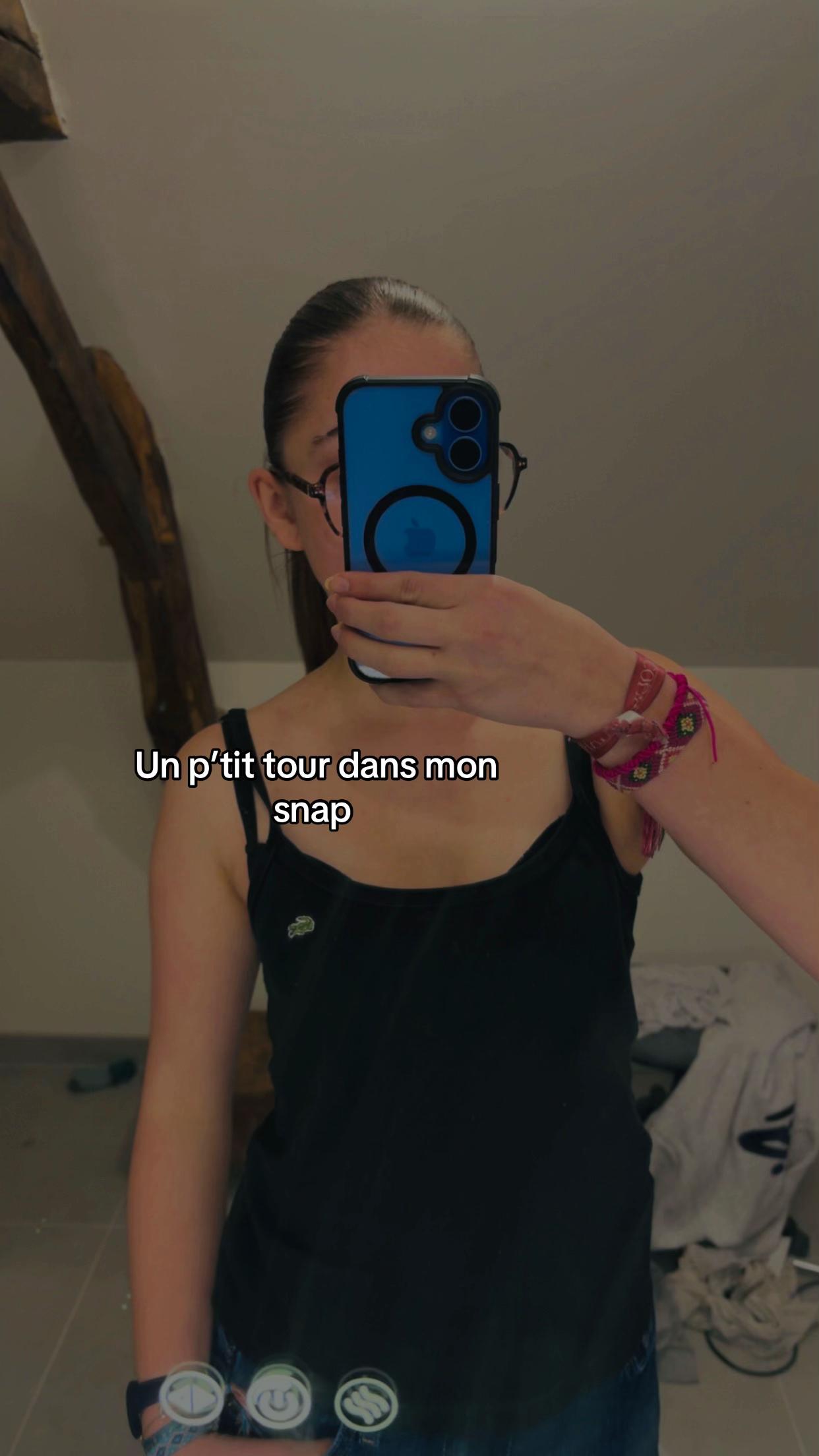 @L&eacute;a_bnd2