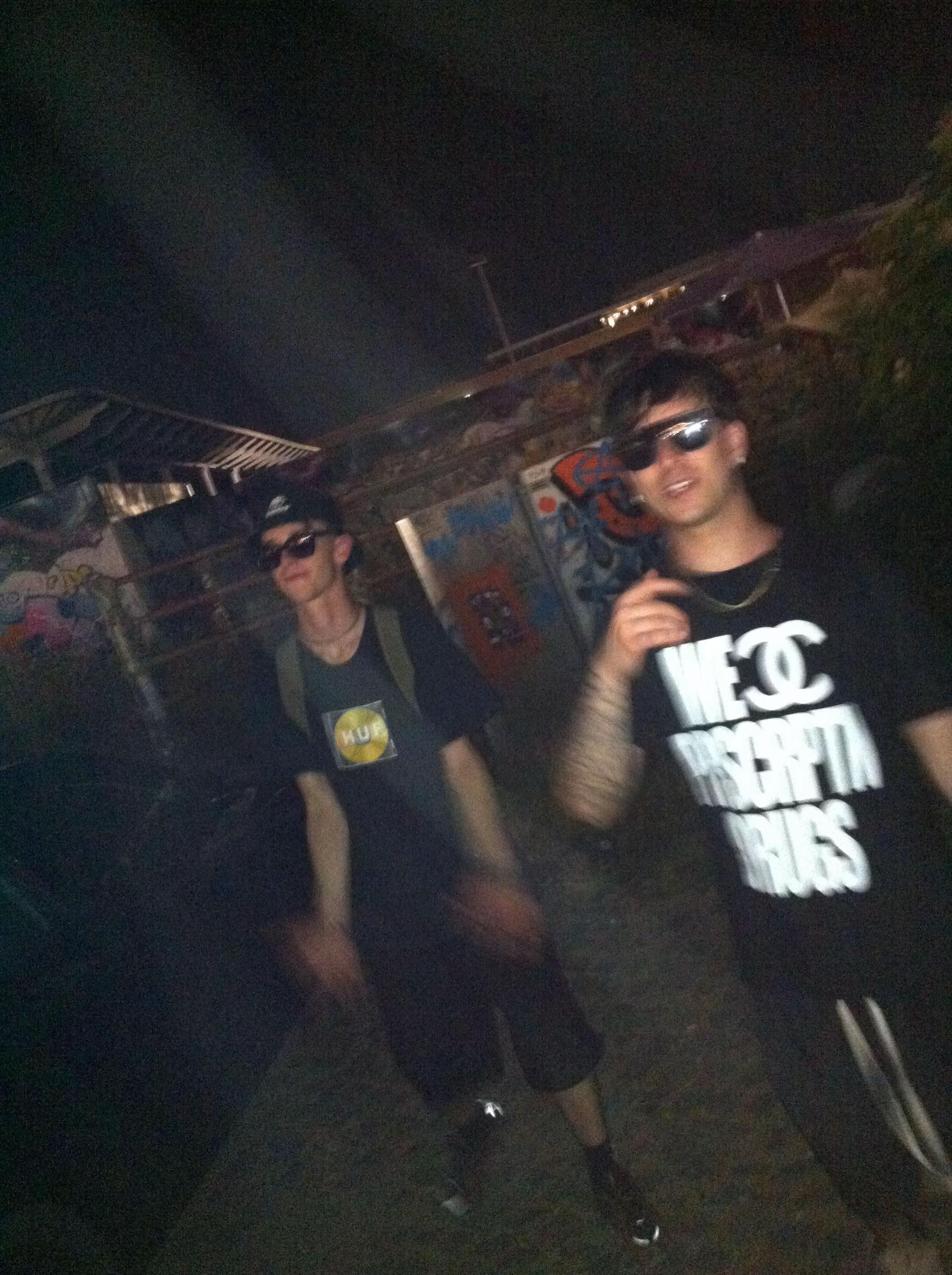 @Backdemons