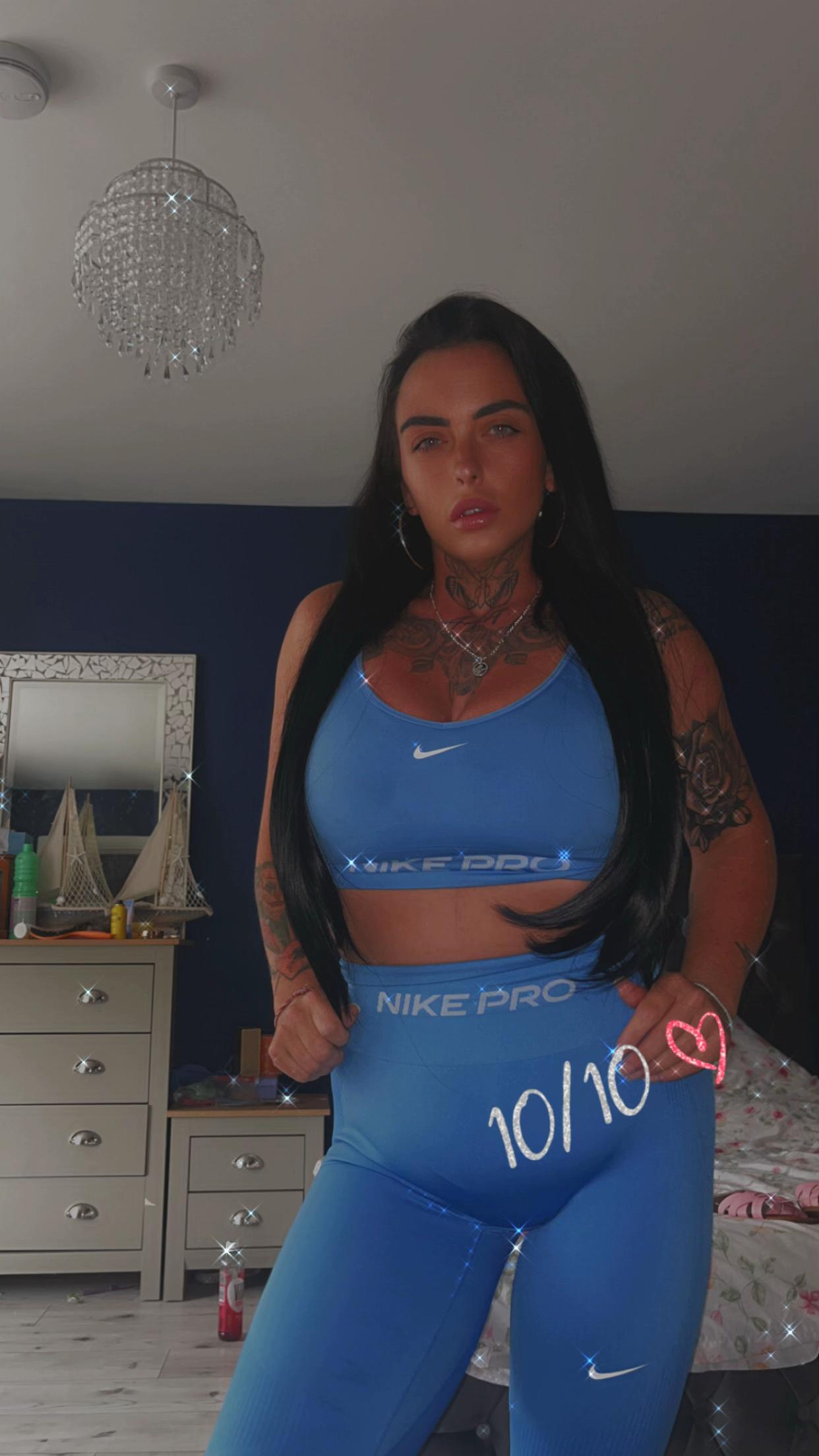 @👑 🦋April OMahony🦋 👑