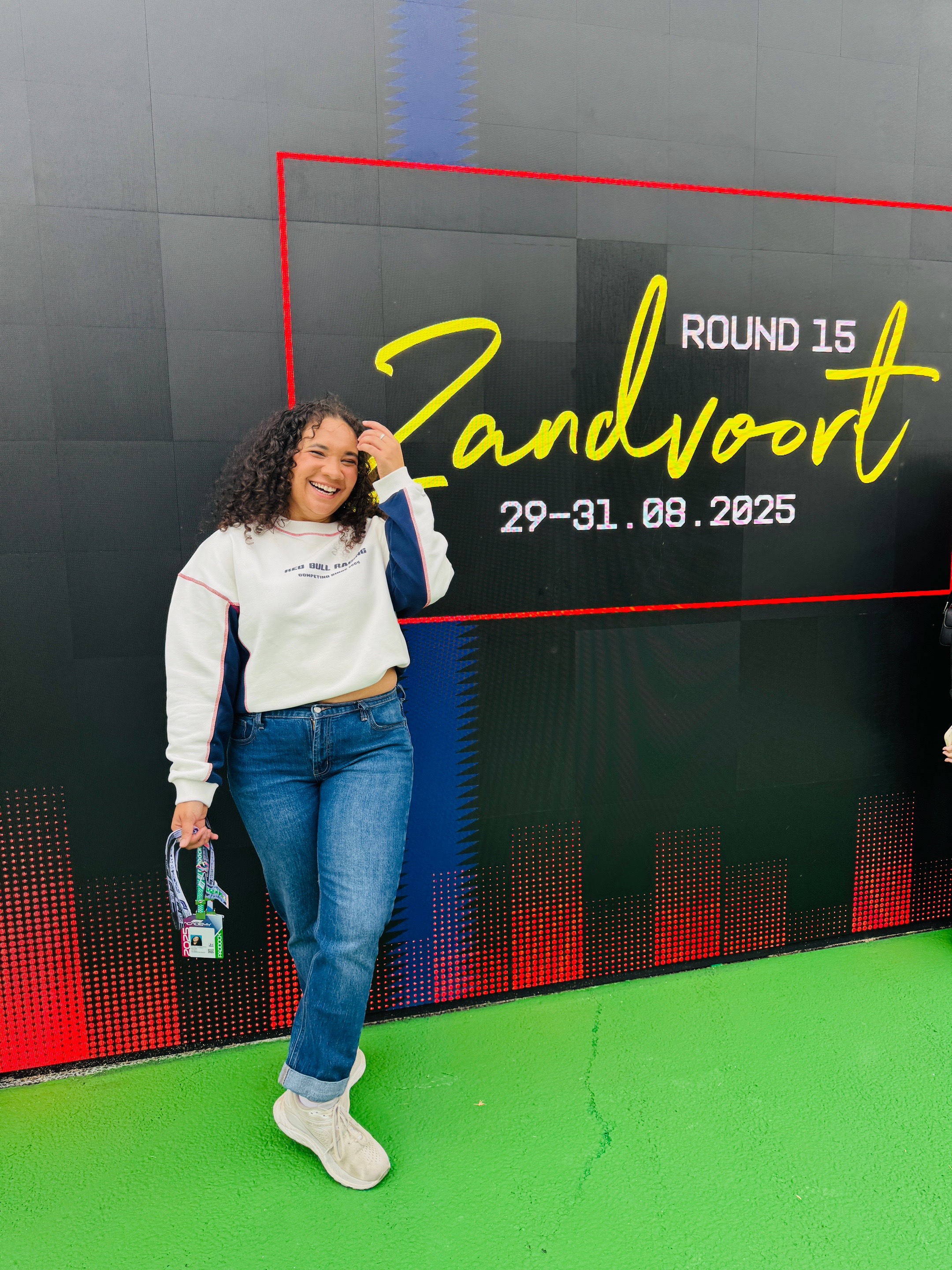 @Marissa | 🏎️ 🏀🥇🏈🏒