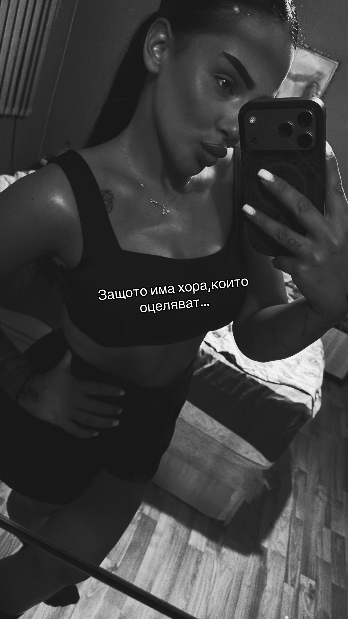 @LorelaiM