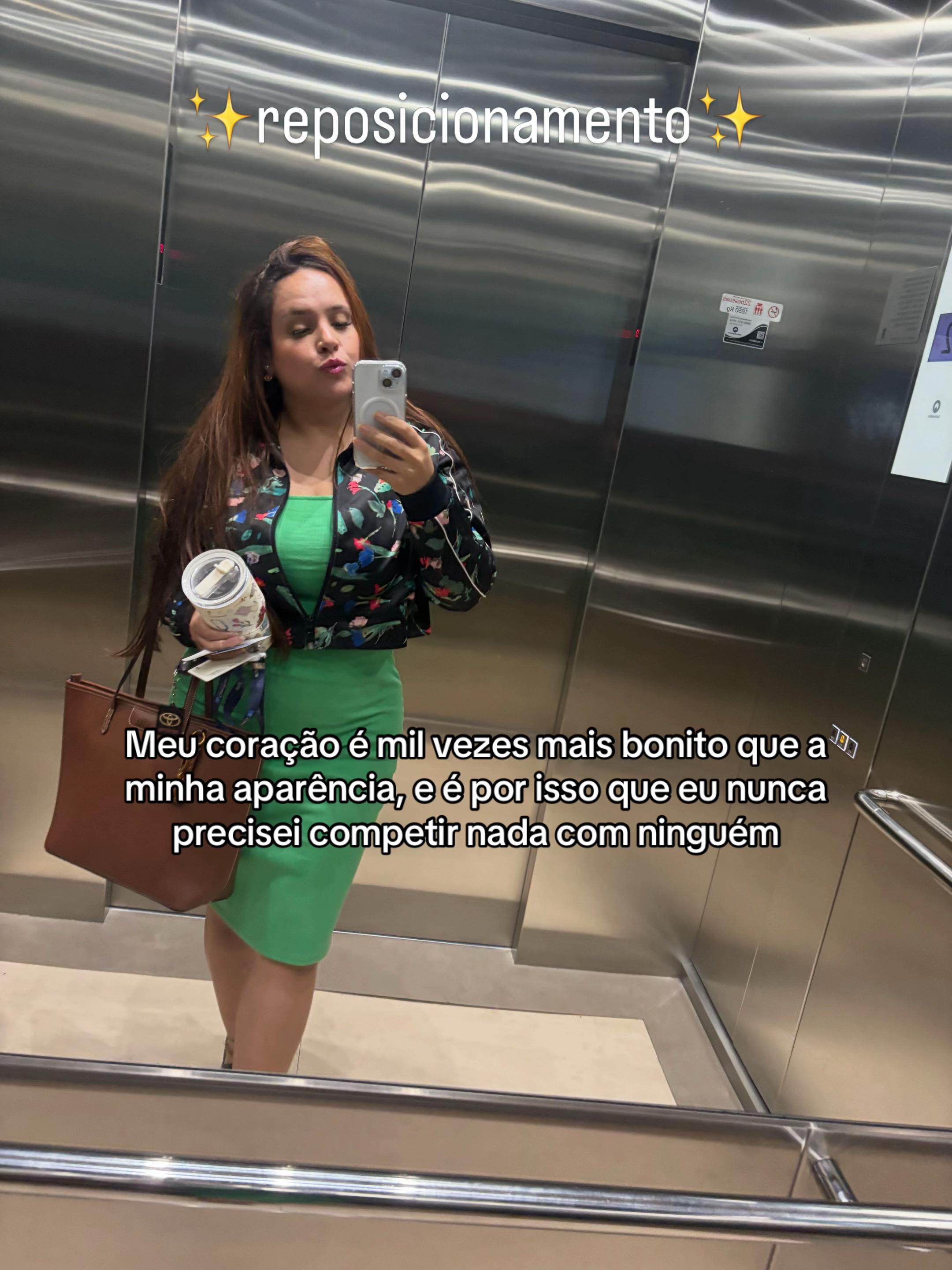 @☘️⚔️🖐🏼😛🤚🏼🫳🏼❤️