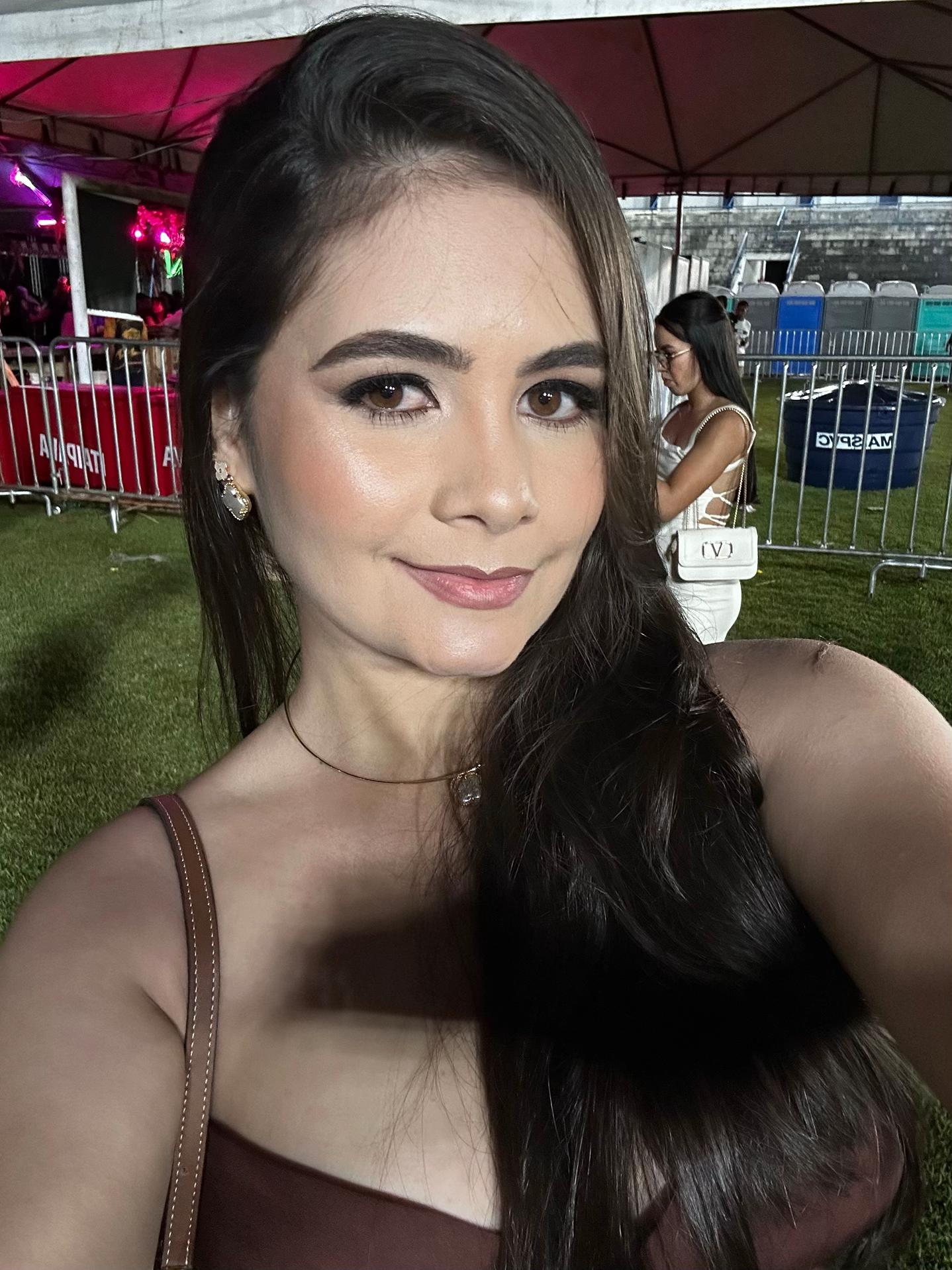 @Ana