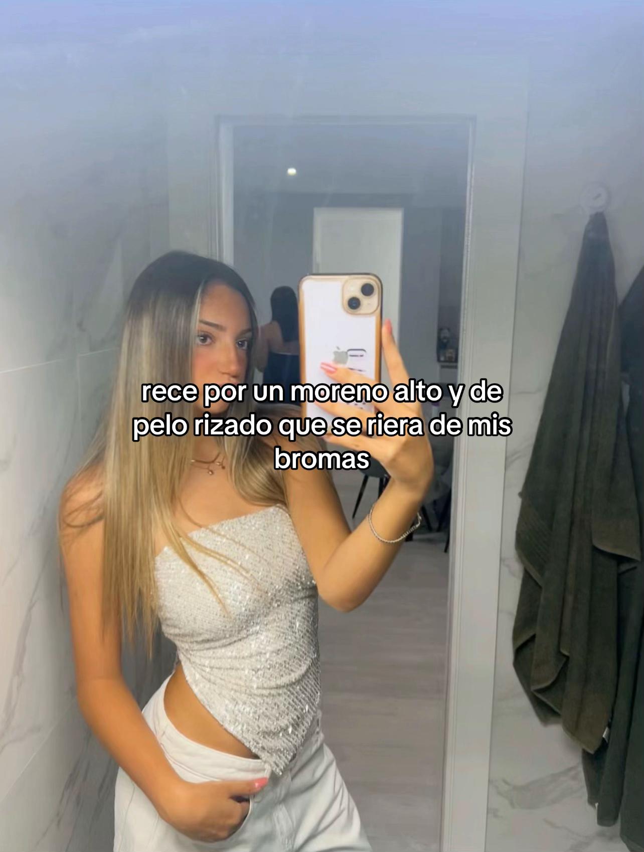 @chloediez_