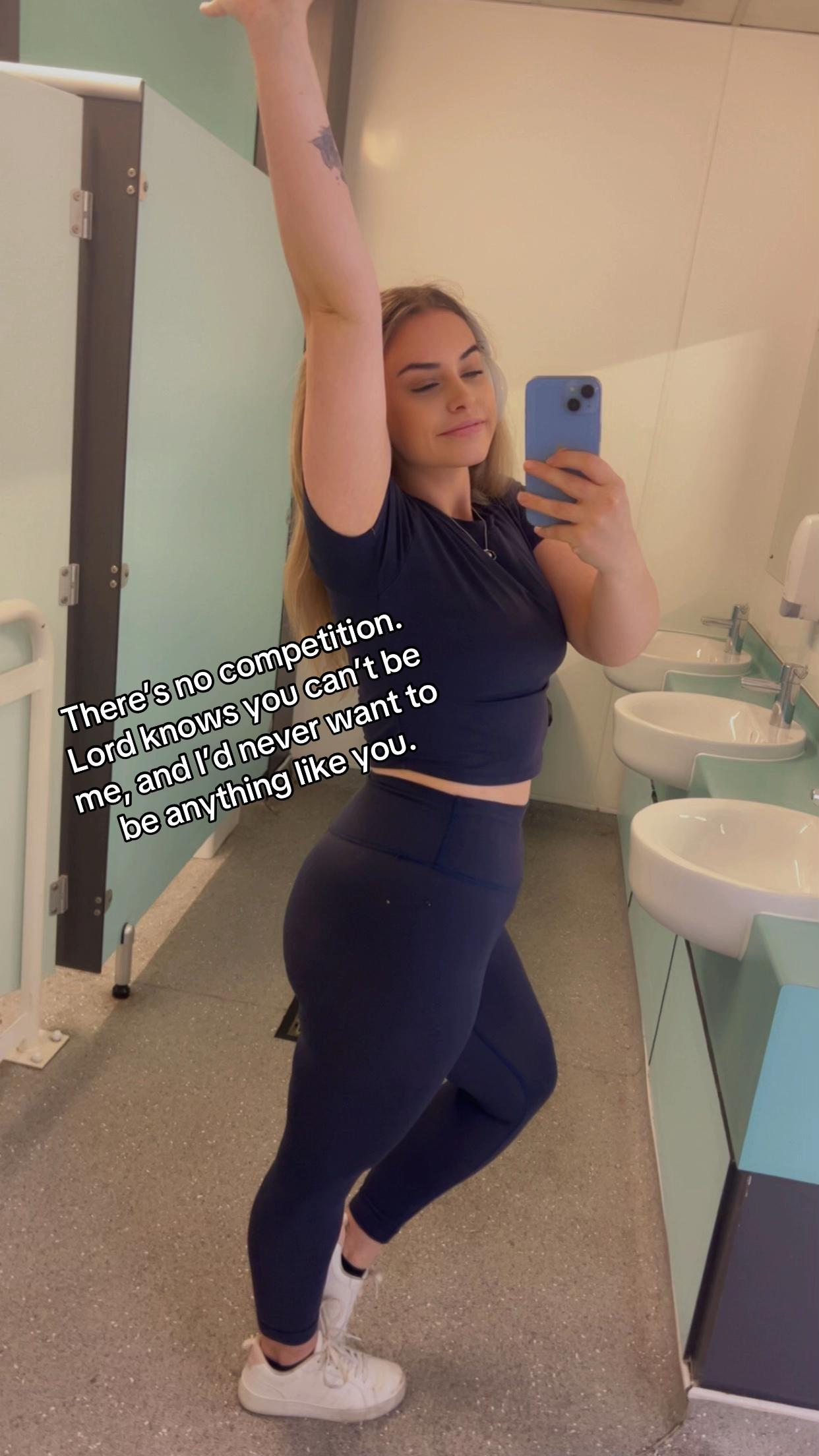 @V I C