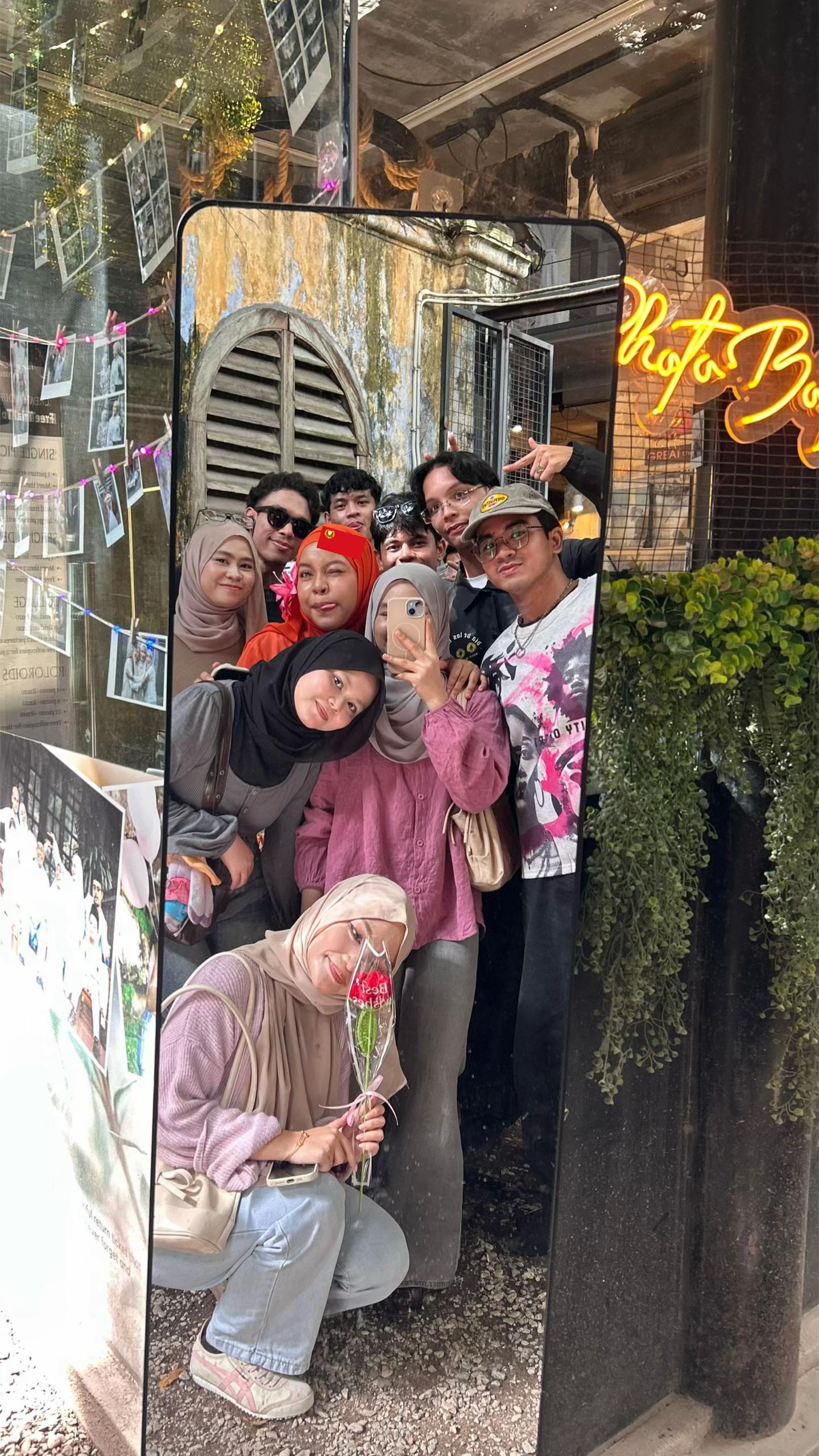@adi👠a