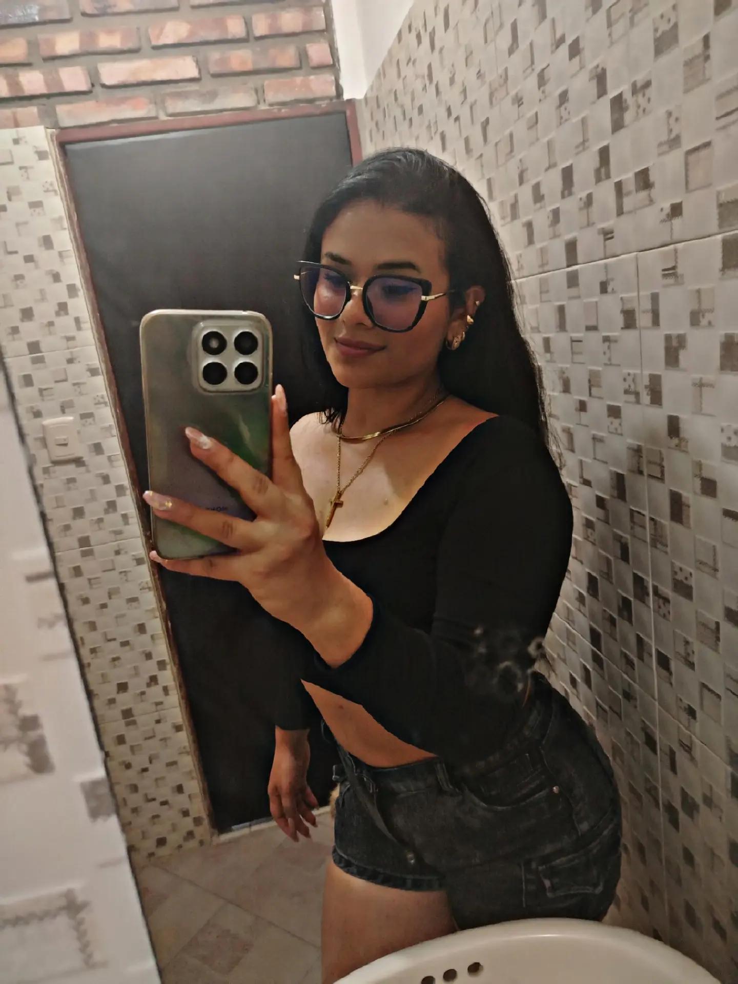 @🖤كارولينا غيريرو