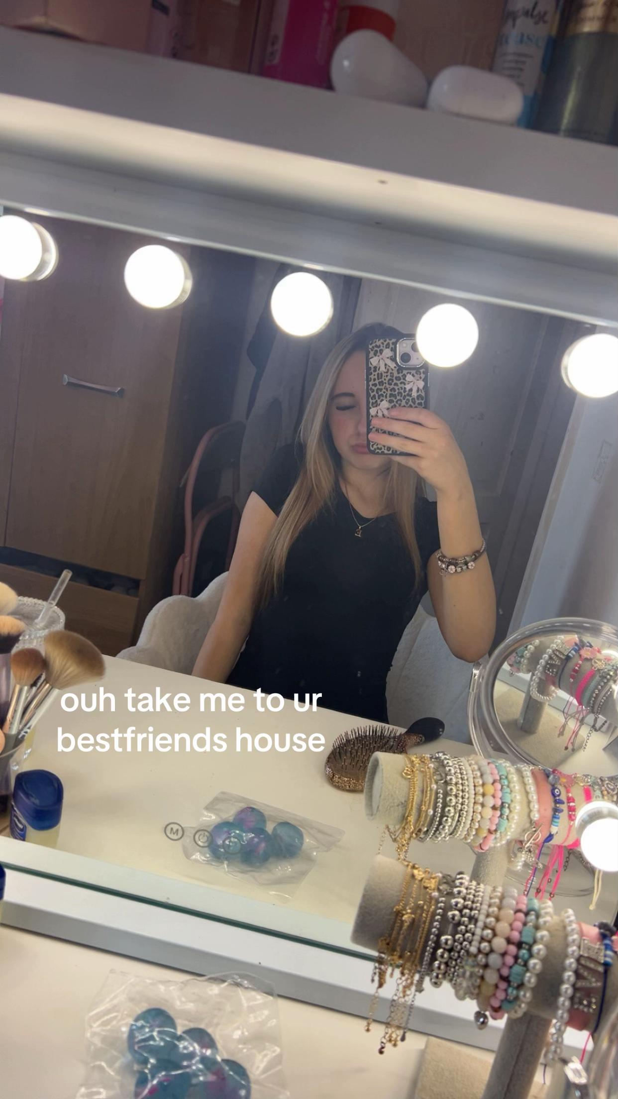 @eves x
