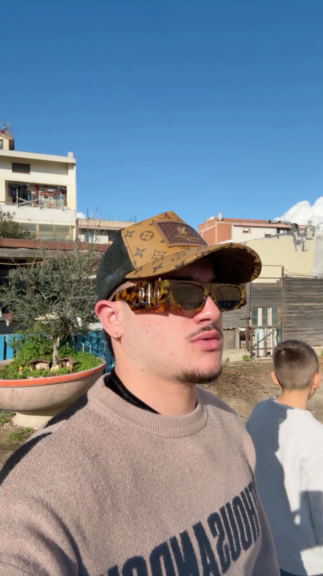 @jonnyspano