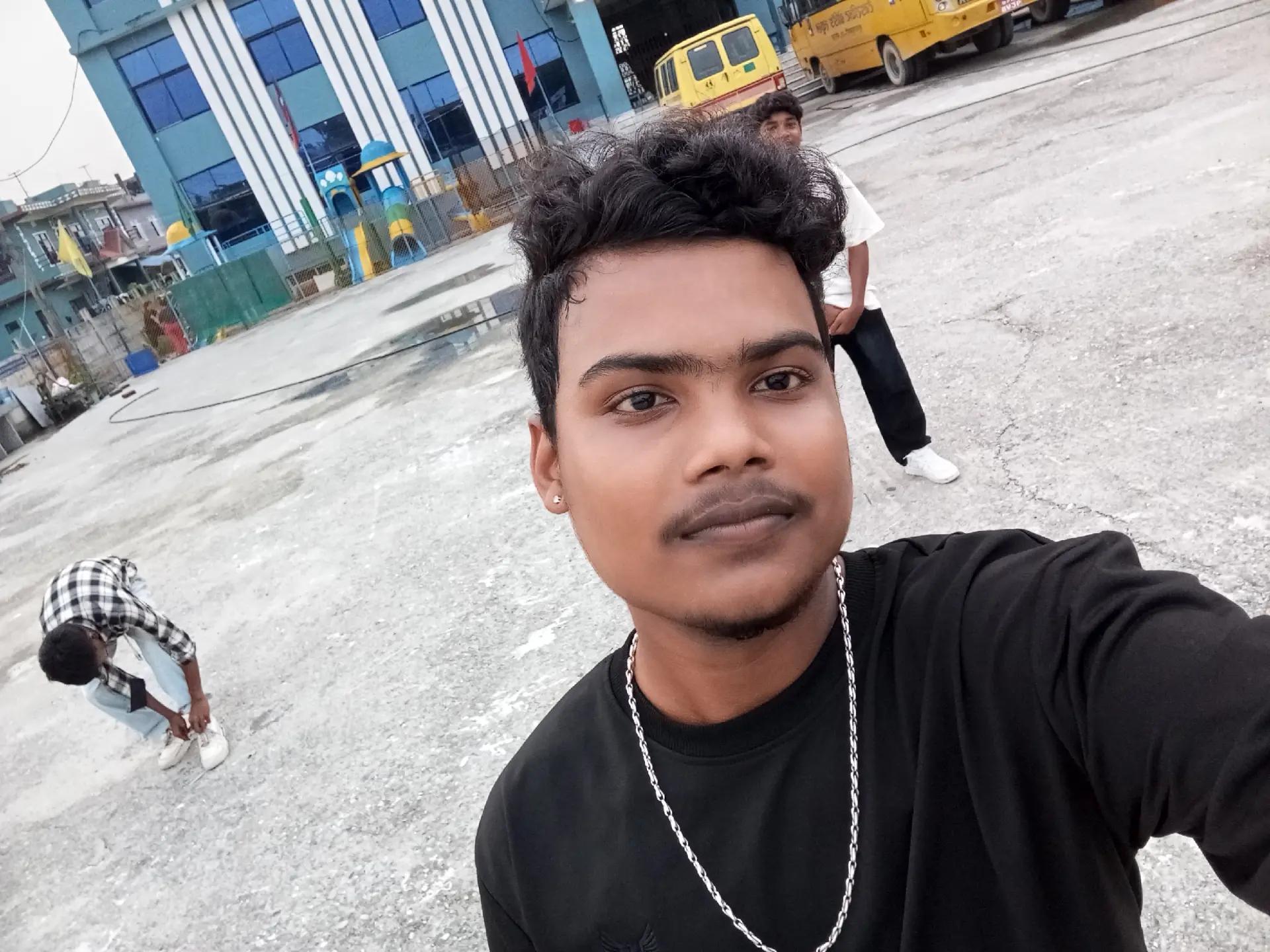 @T I T Λ N