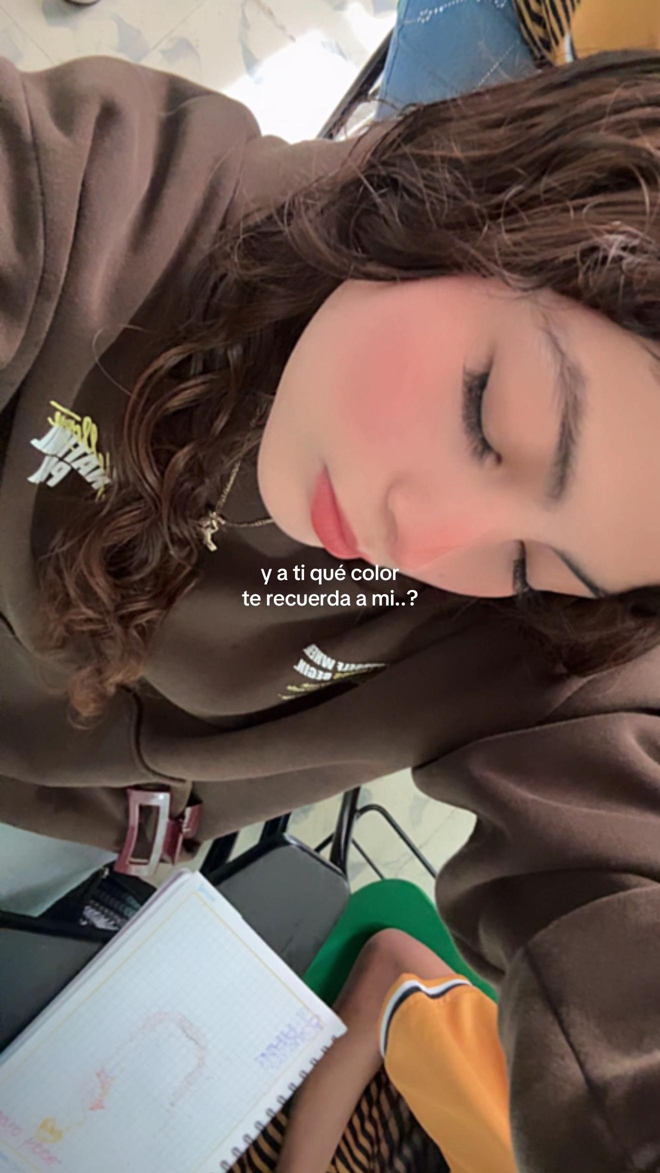 @karlitaa ☻