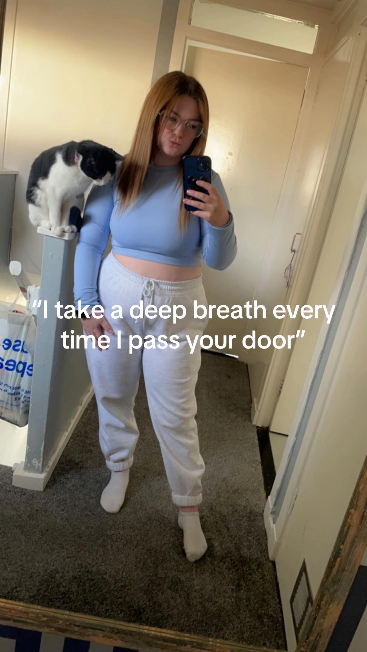 @MEGAN CROME 🧿