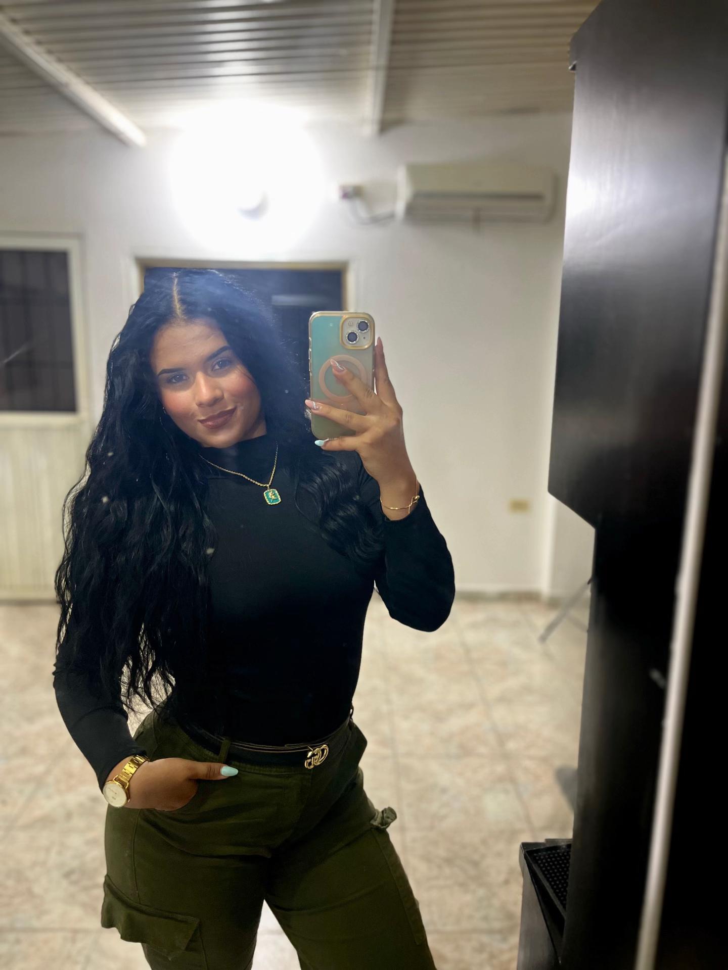 @🖤كارولينا غيريرو