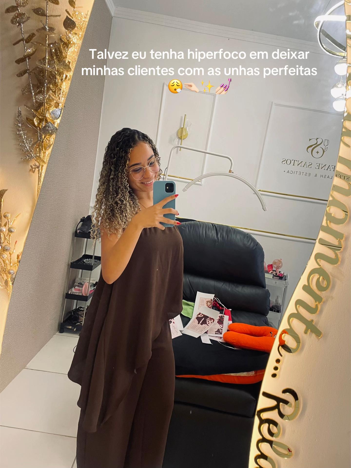 @Jullia Silva
