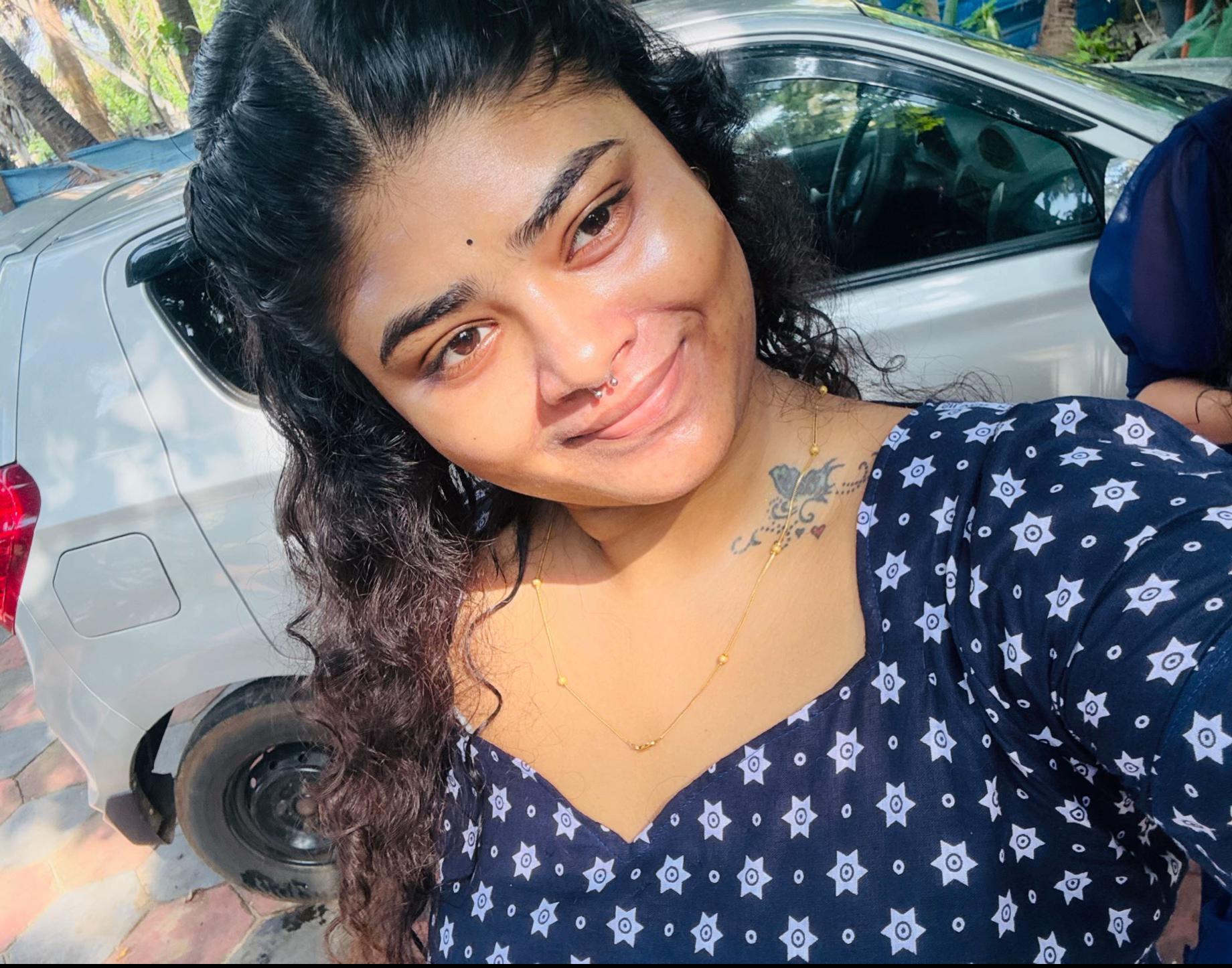 @PooJA🦢🎀🍓