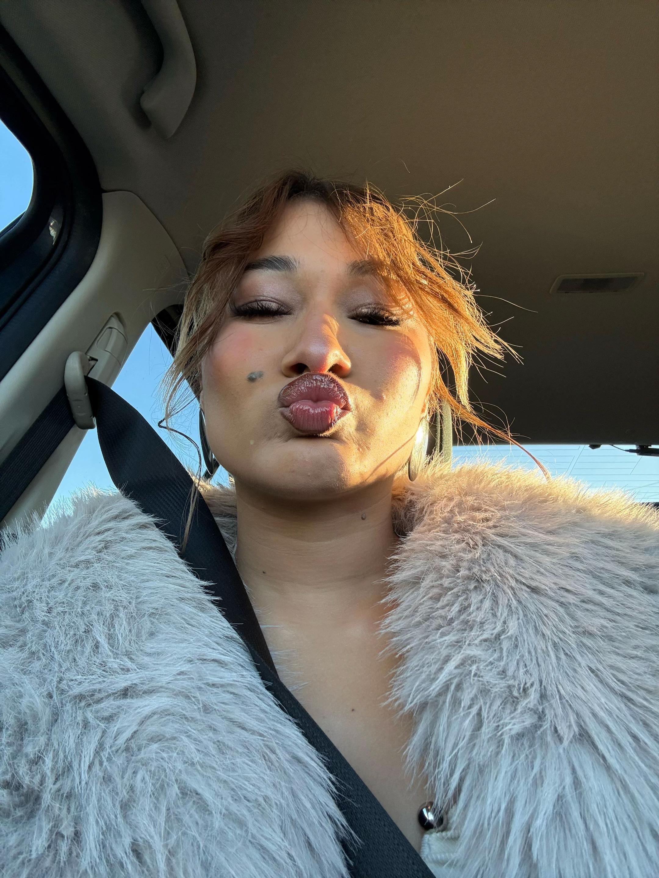 @LifeofJeshika_