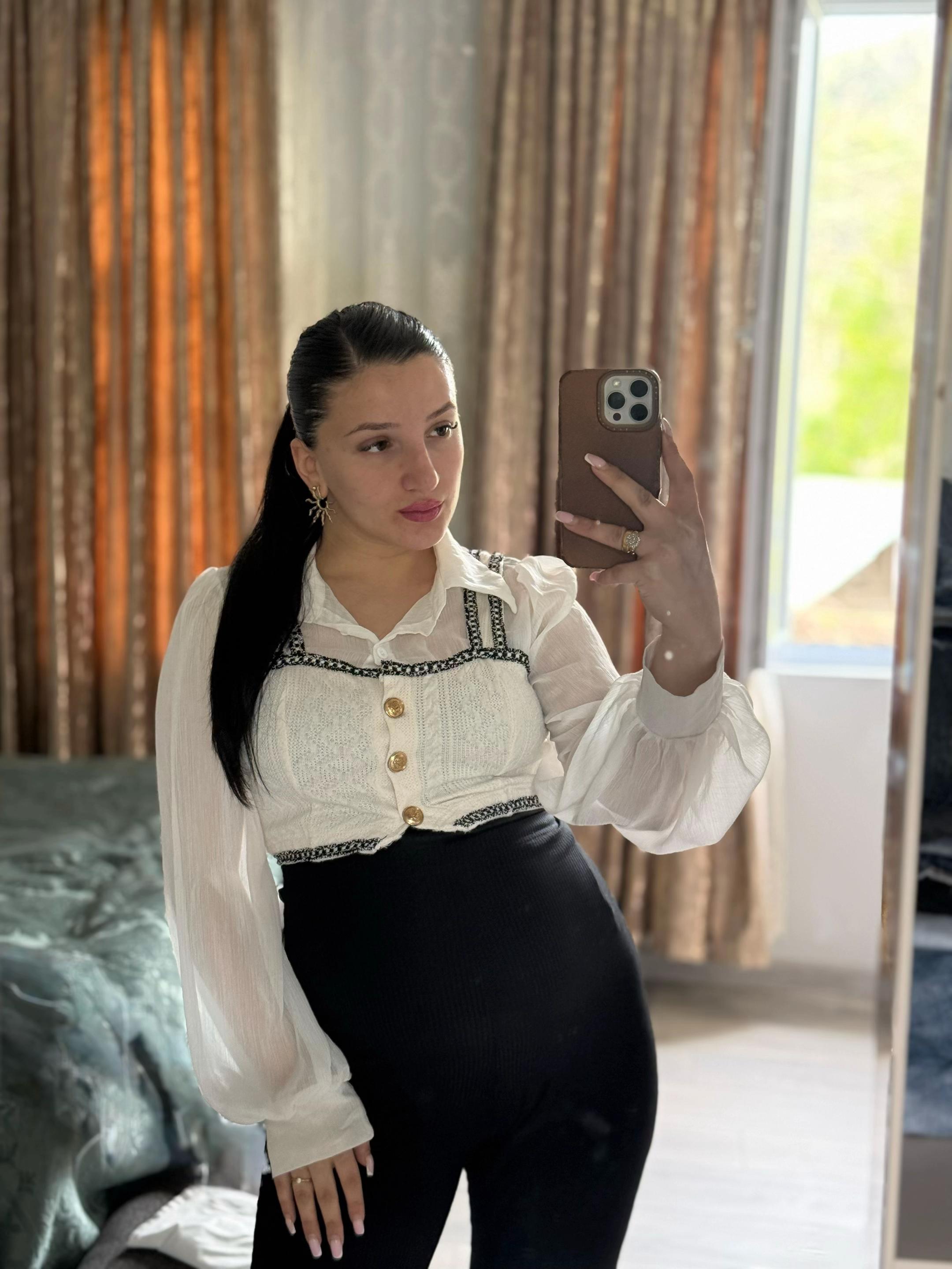 @mari_basiladze_