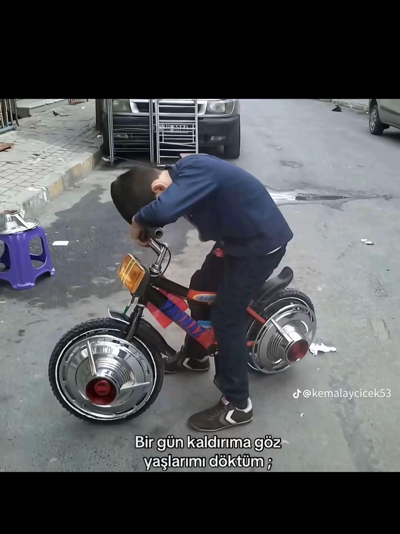 @Mustafa &Ouml;zdemir 🚩
