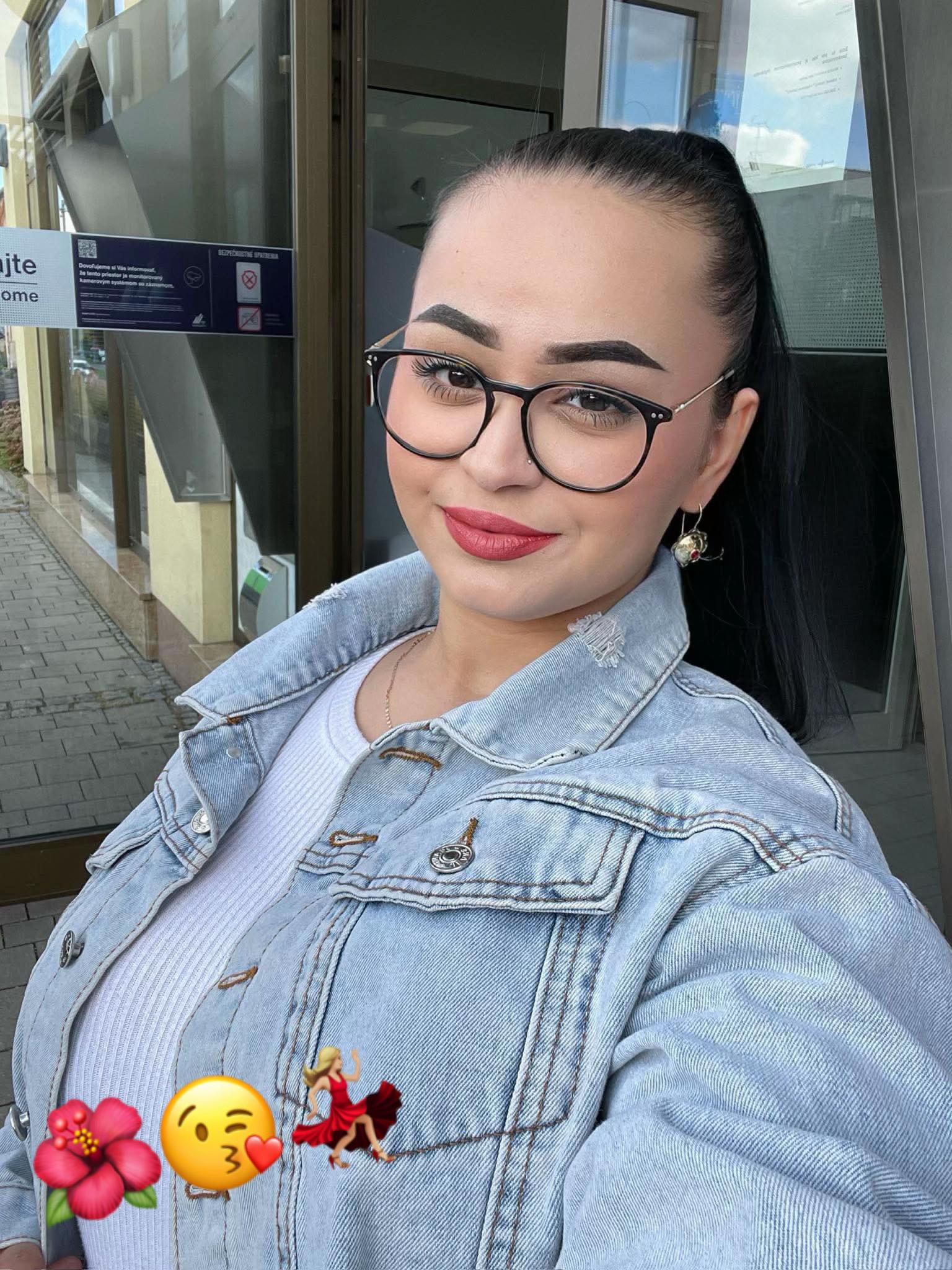 @🐝Emilka🐝