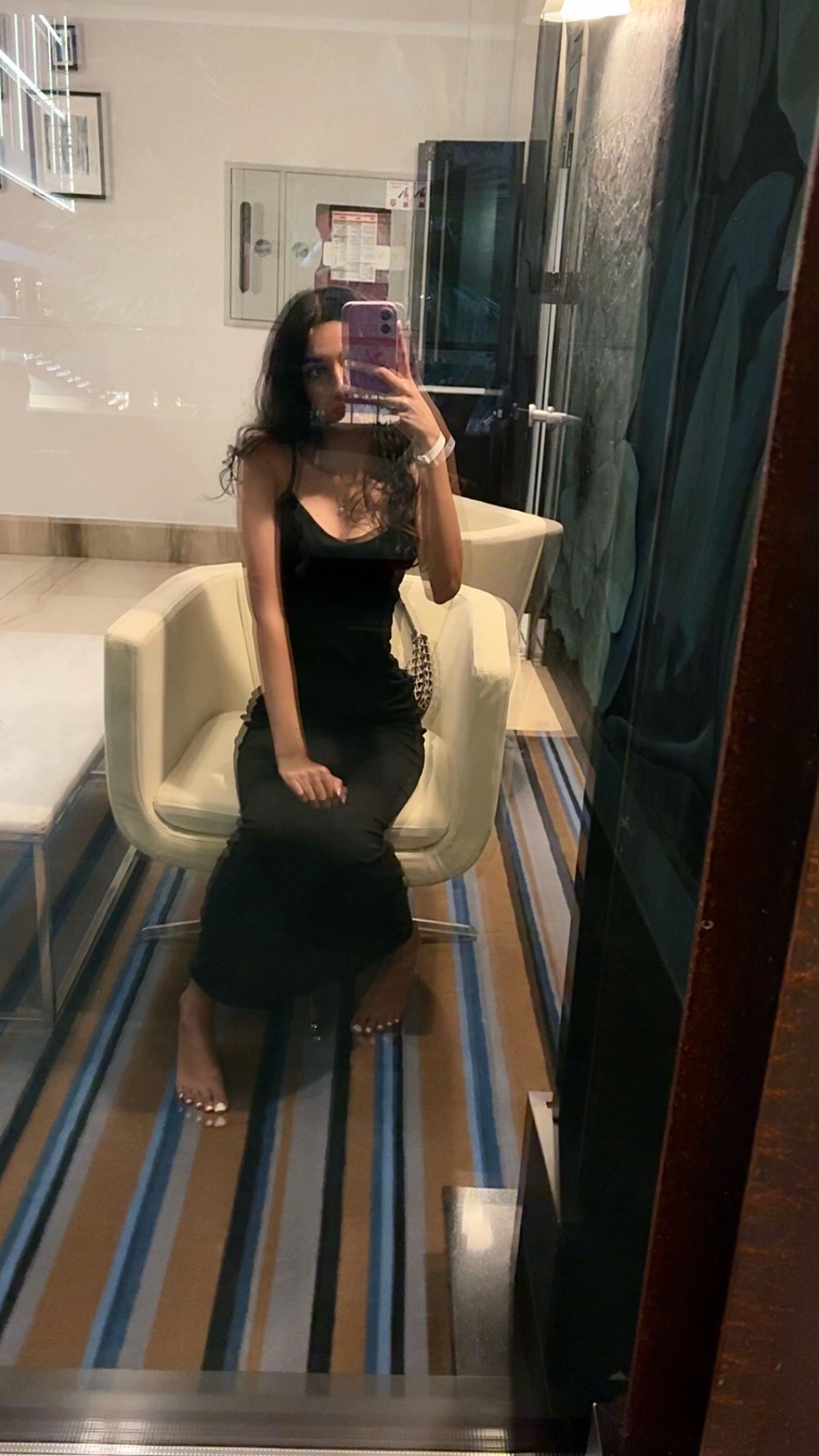 @⃟