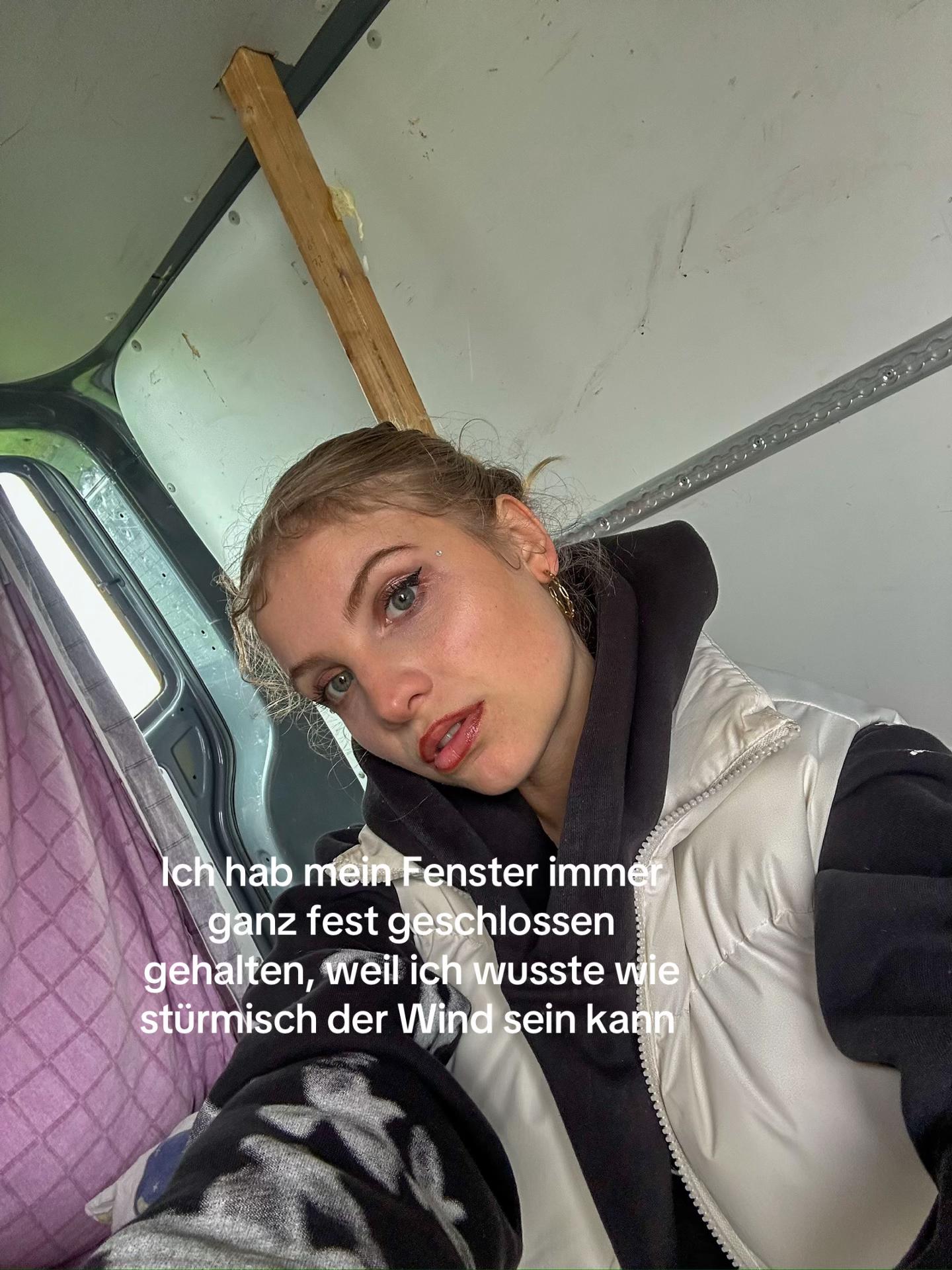 @𝐌𝐄𝐋𝐈