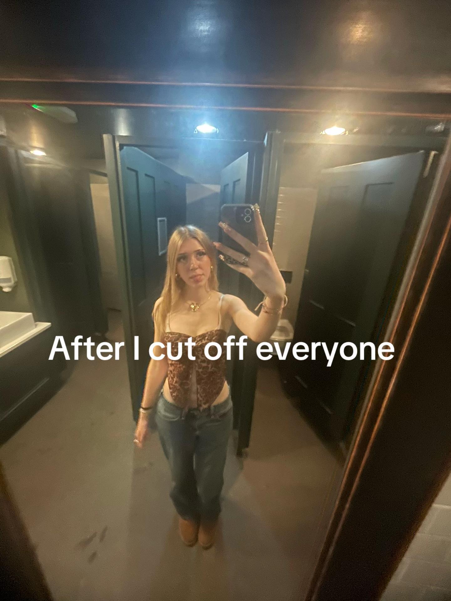@Aoibh 🤫