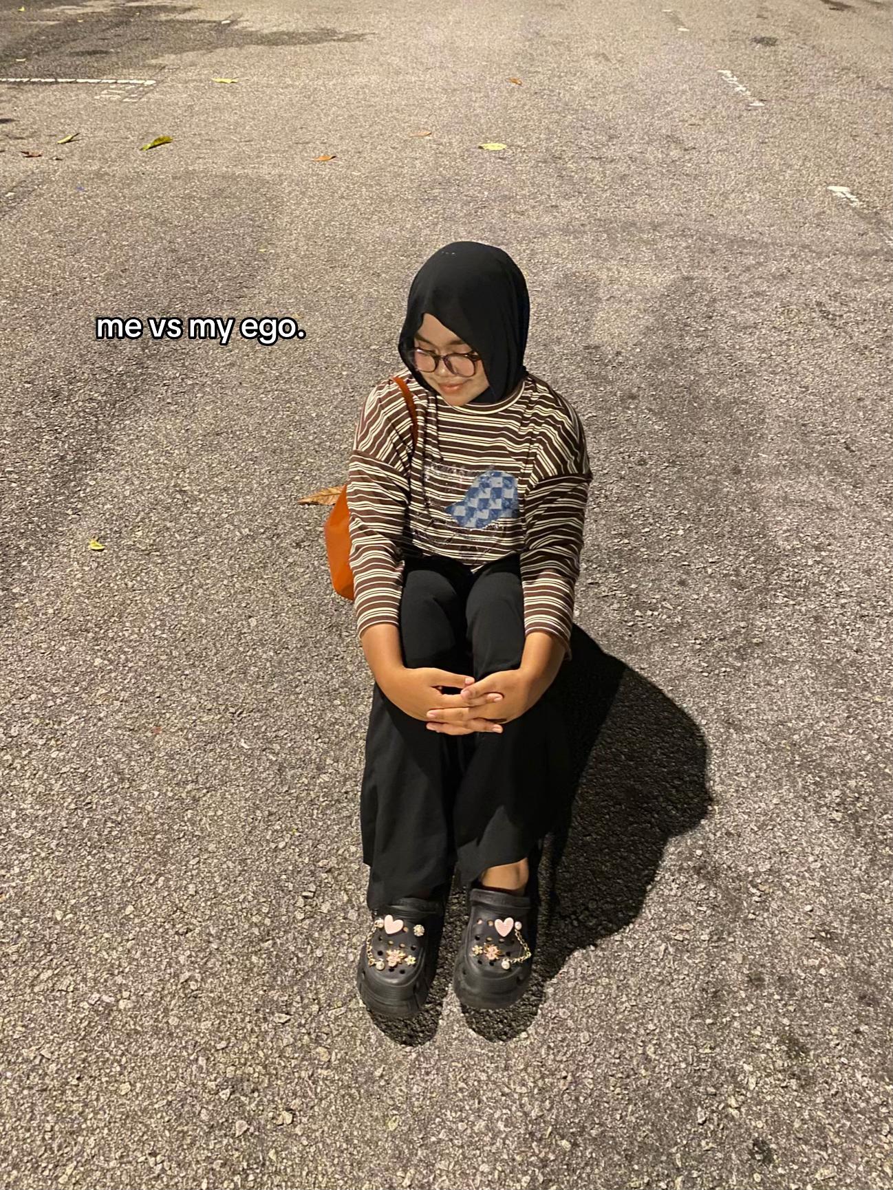 @⃟