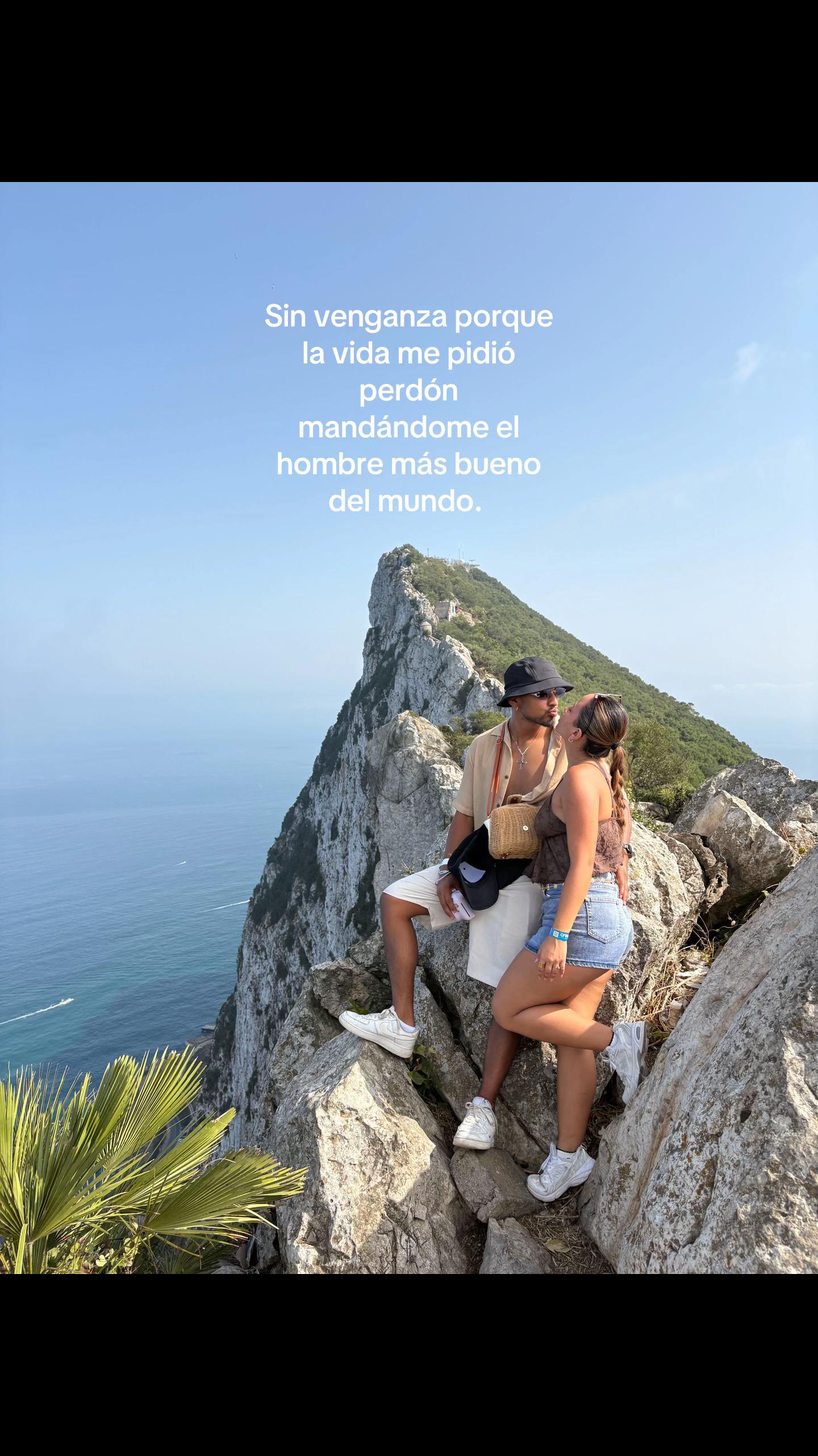 @luisaafer25_