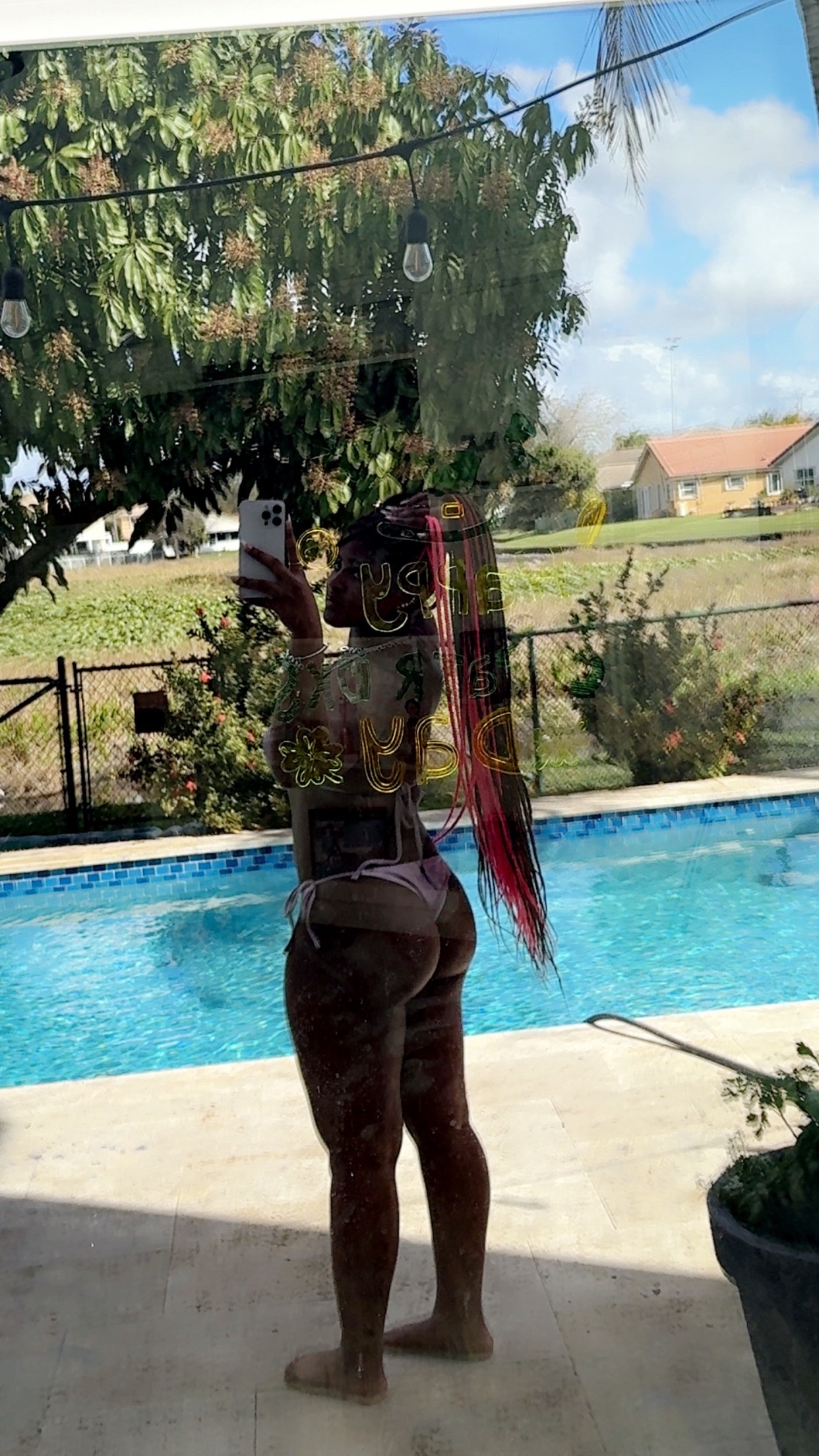 @M🌟