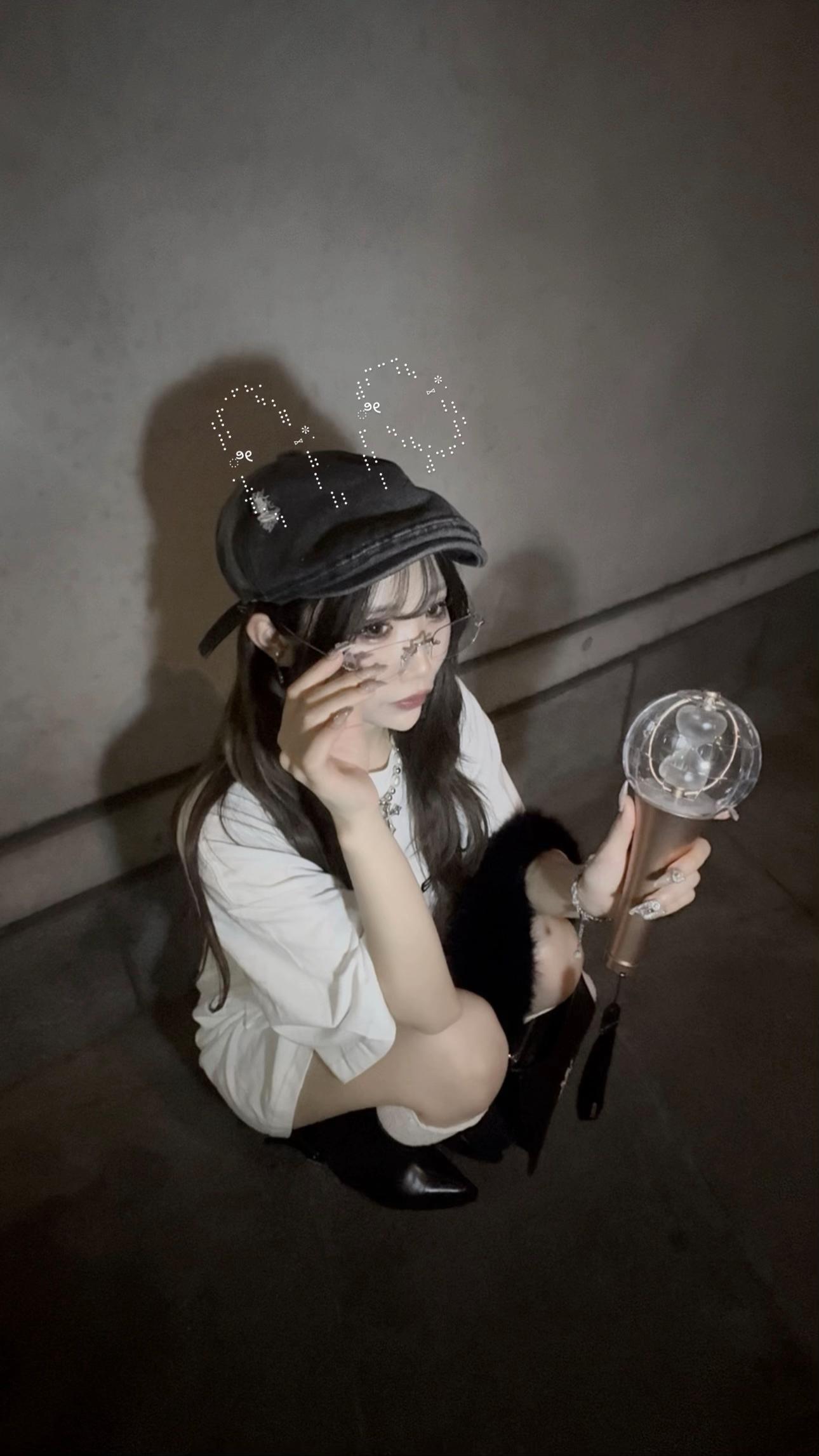 @𝐂𝐡𝐢𝐬𝐚