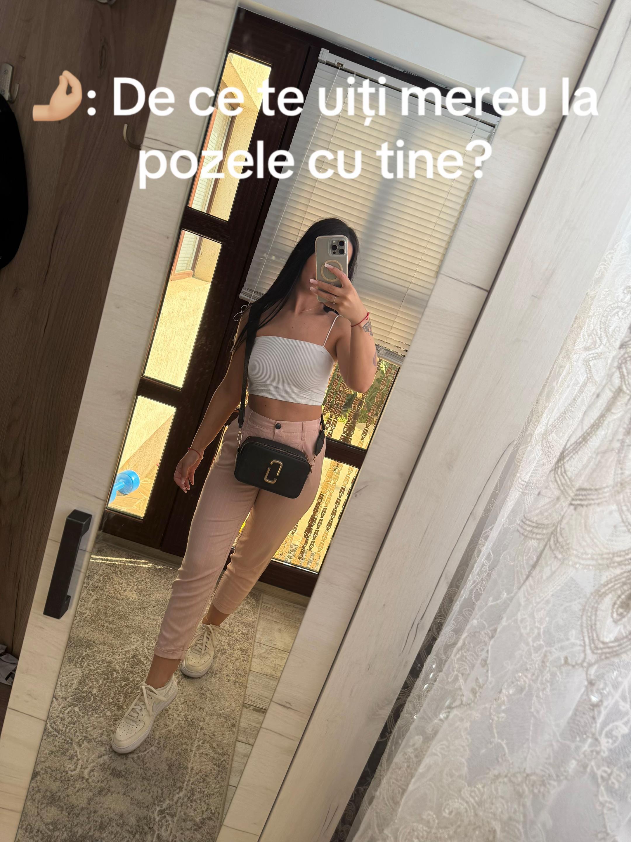 @SimonnaElena