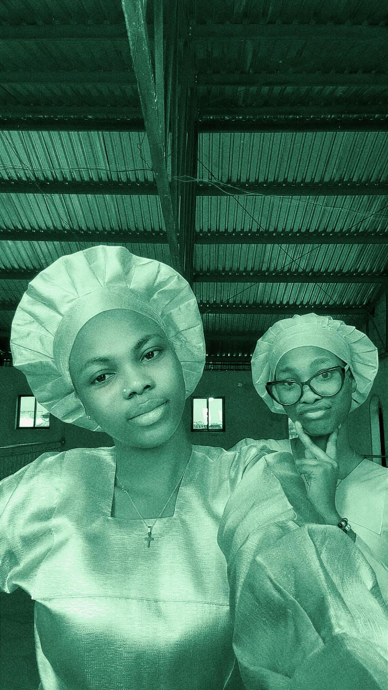 @SBI✂️ Lagos Fashion Designer🧵