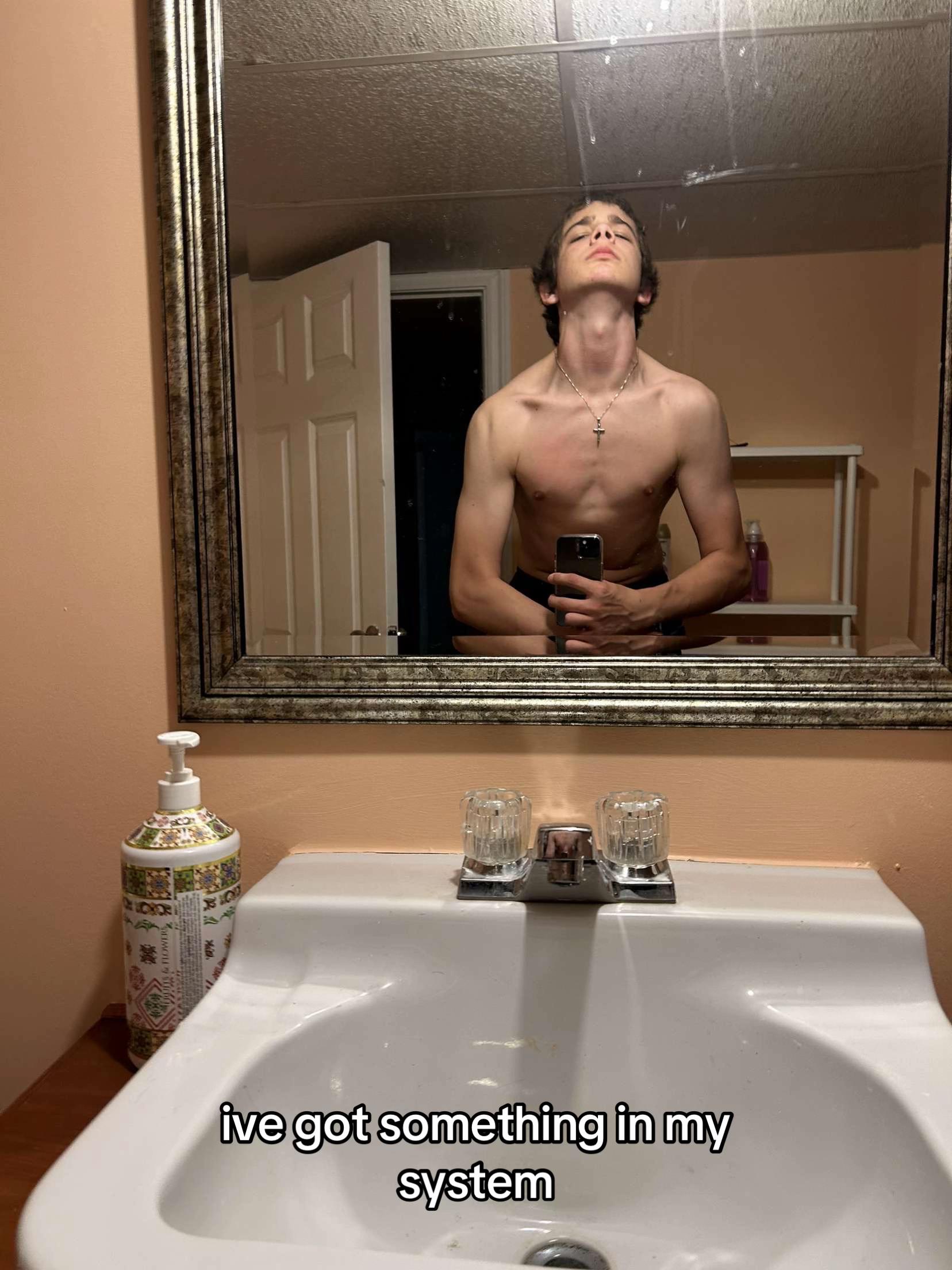 @damien𖣂