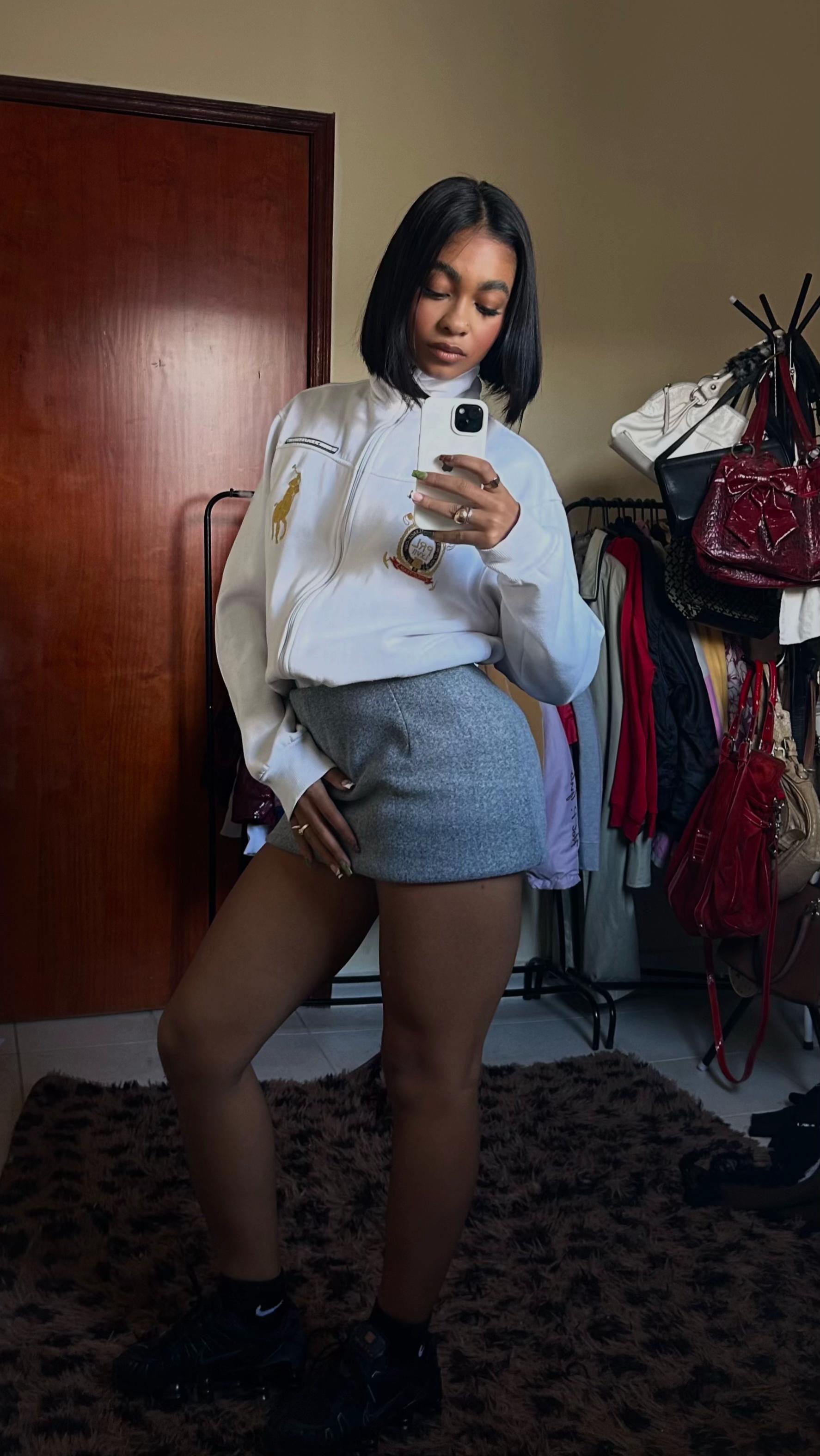 @Monique