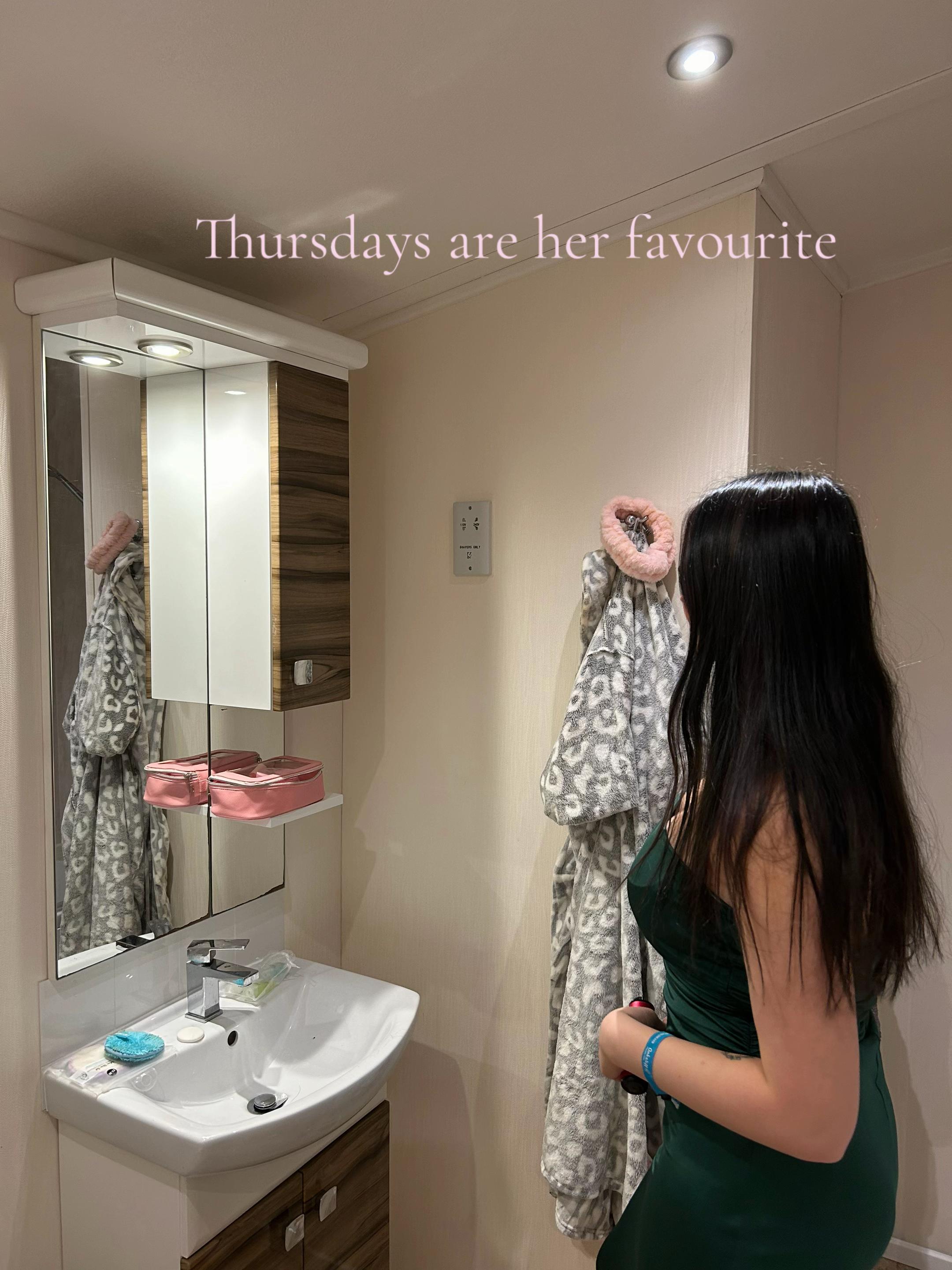 @𝒞𝒽𝑒𝓁𝓈𝑒𝒶 𝓂𝒶𝓎