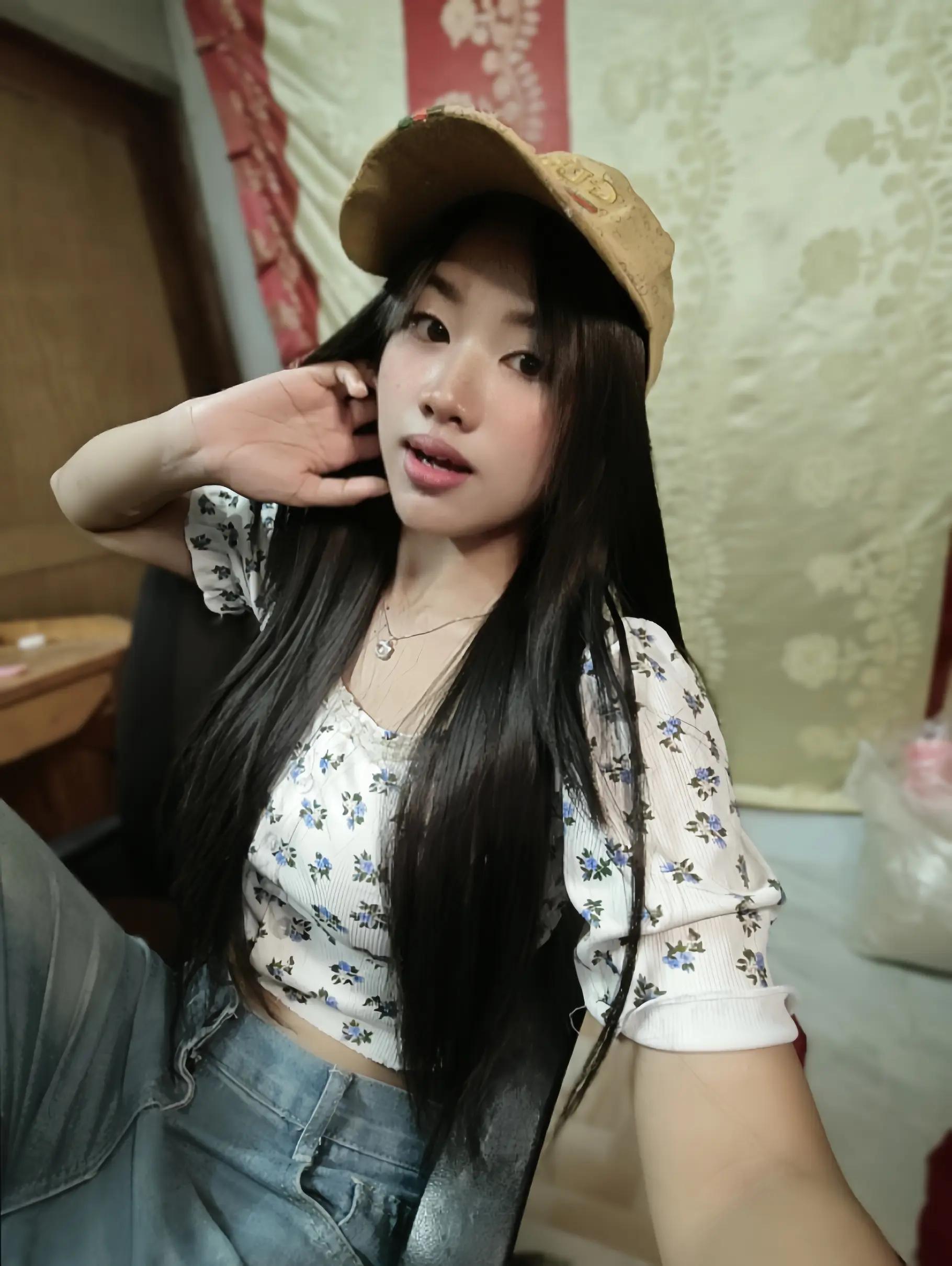@Aomsin