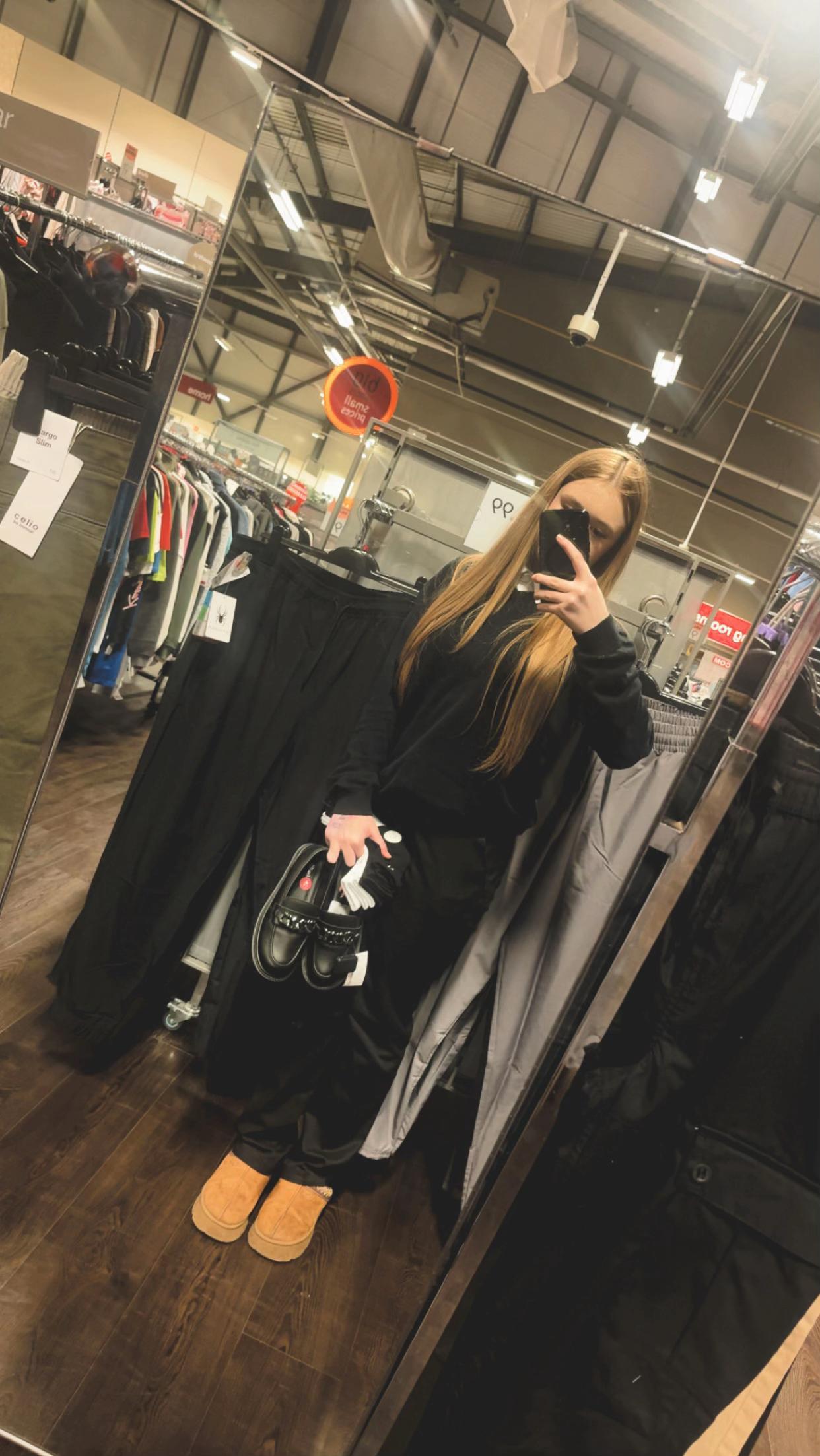 @ℒ𝒾𝓁𝓎